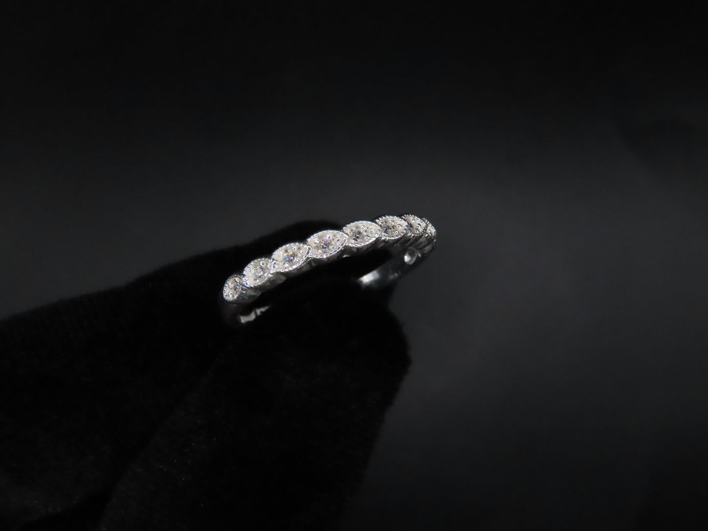 925 silver ring sz 9.5 (2.33g)