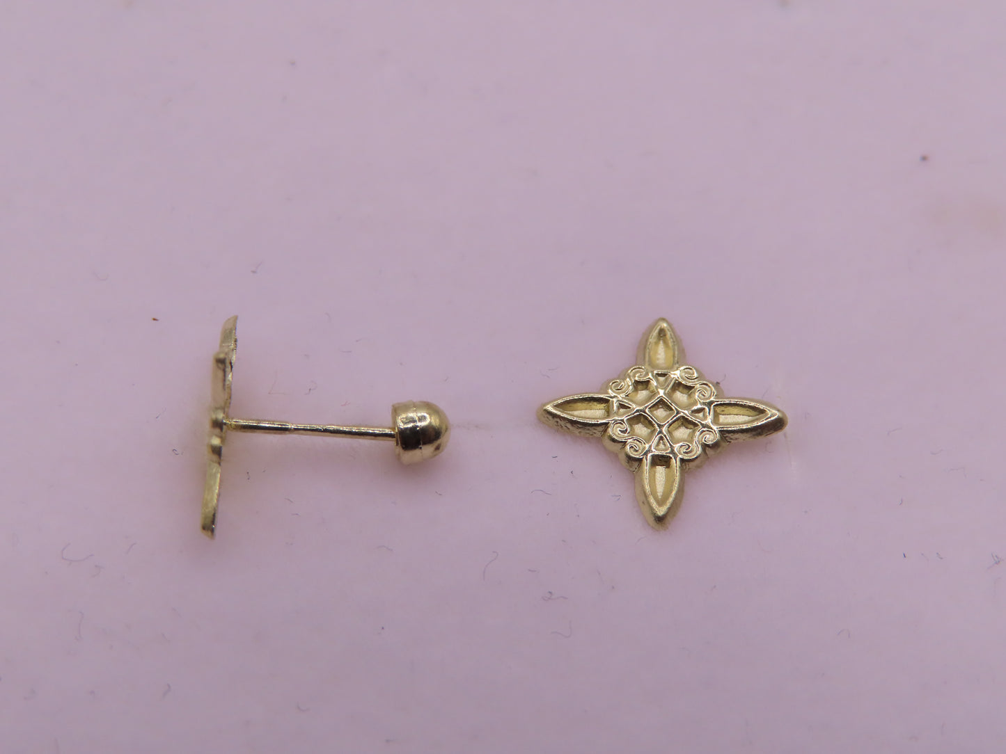 10k Gold witch knot Earrings