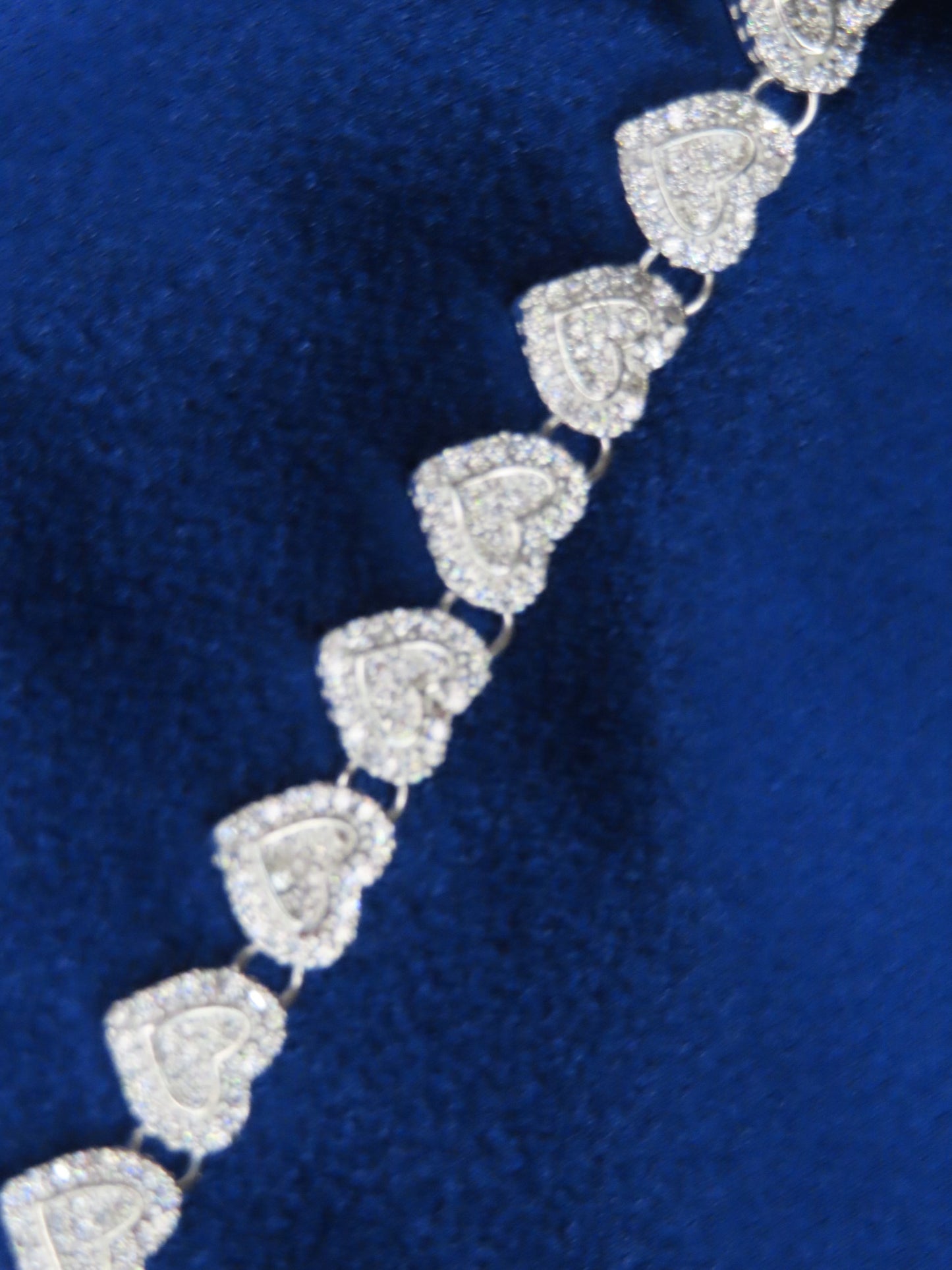 Hearts bracelet w/cz 8in