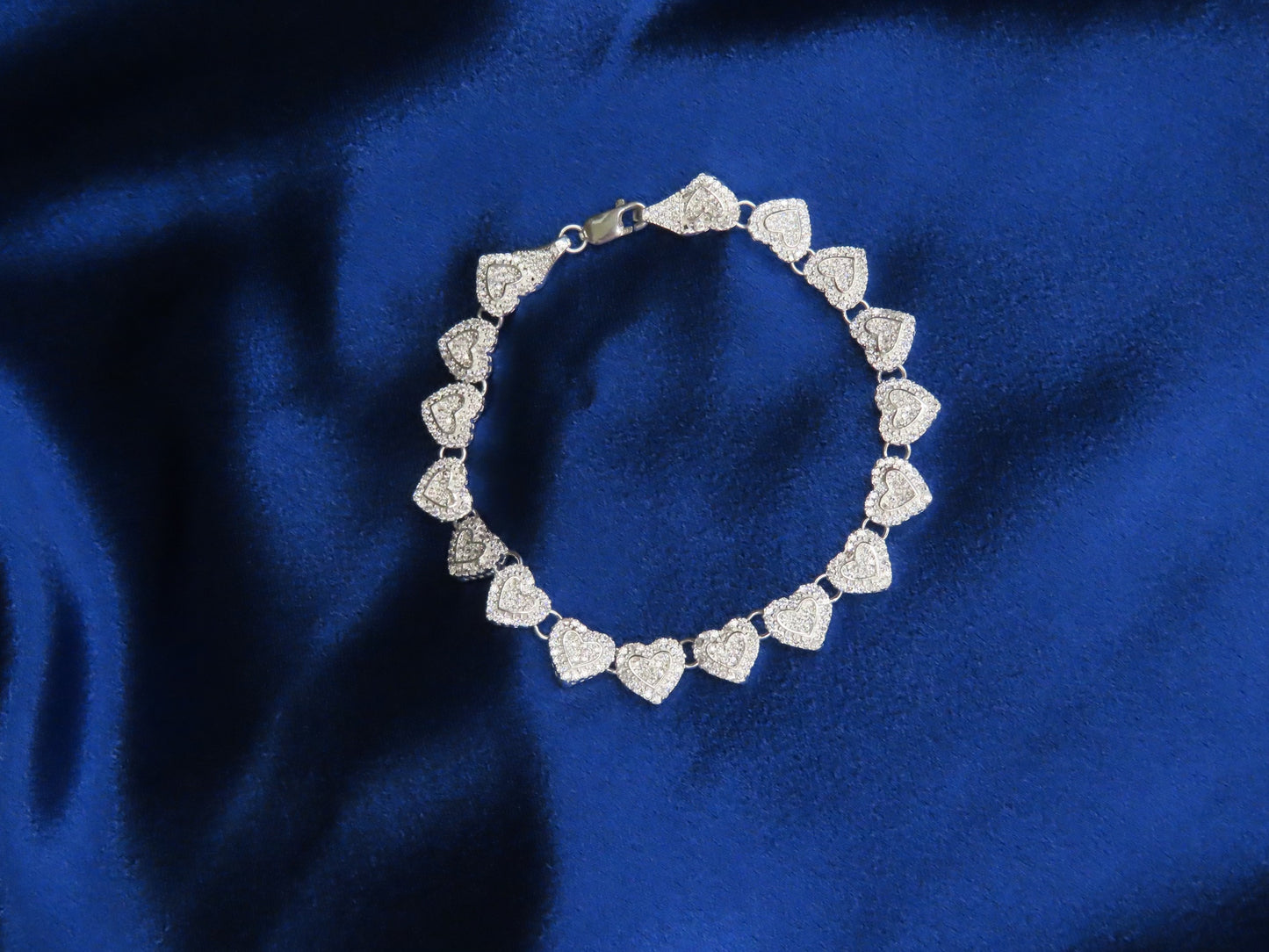 Hearts bracelet w/cz 8in