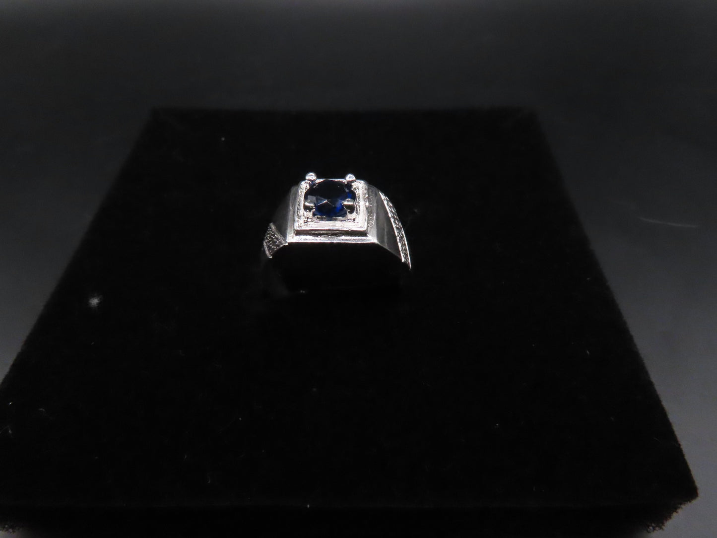 925 silver blue rock ring sz/9