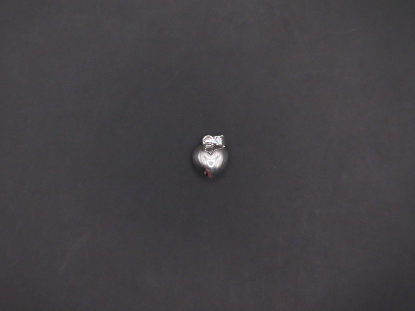Mini heart pendant