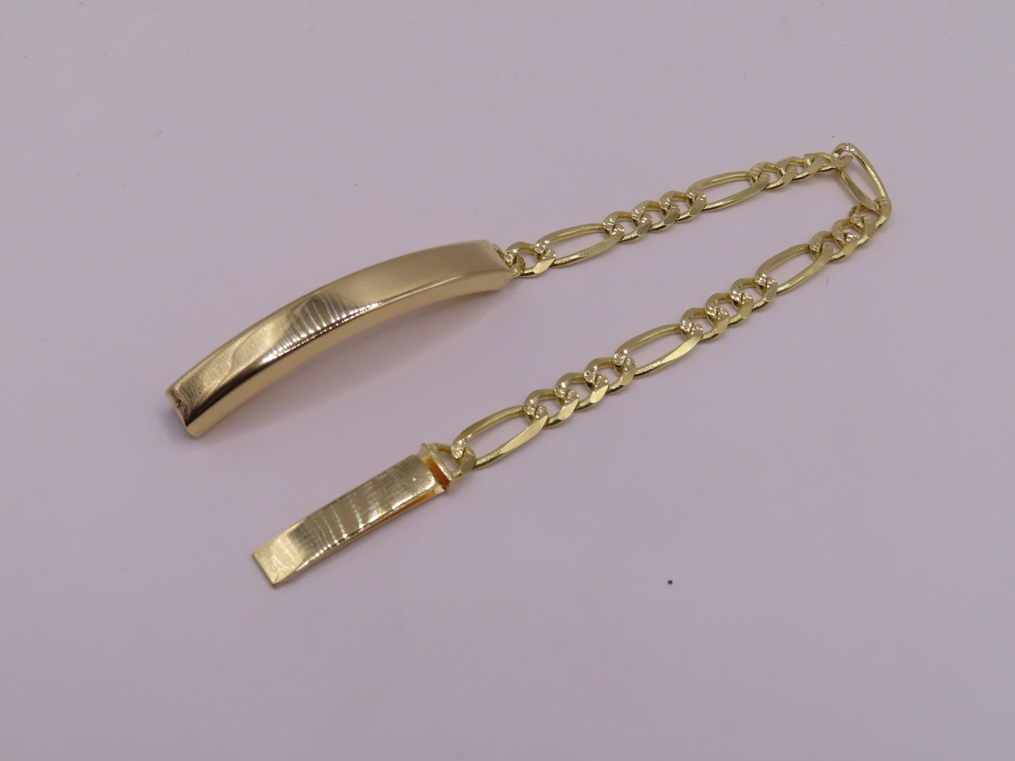 10k gold diamond cut Figaro bracelet 9.3in/6mm(14.53g)