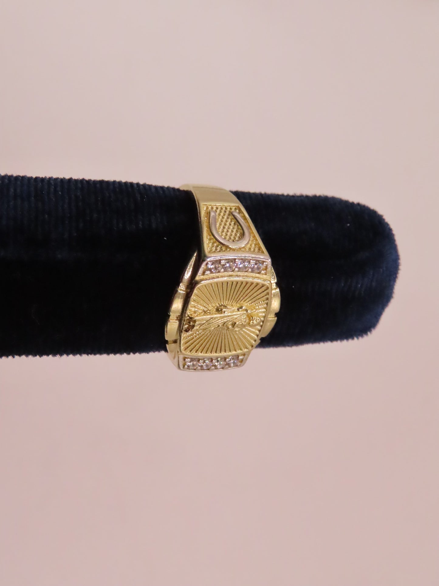 14k gold San Judas ring side/10.5 (6.02gr)