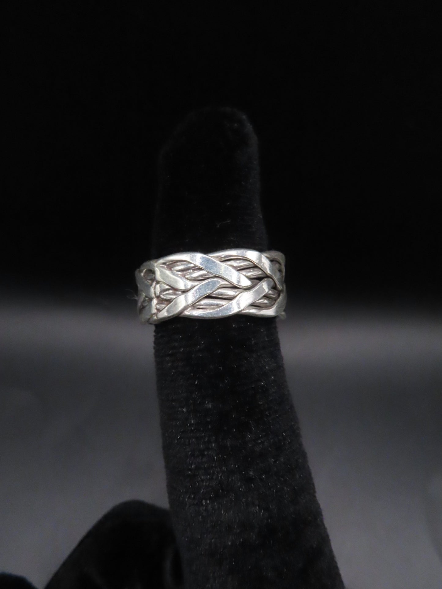 925 silver ring sz/9.5