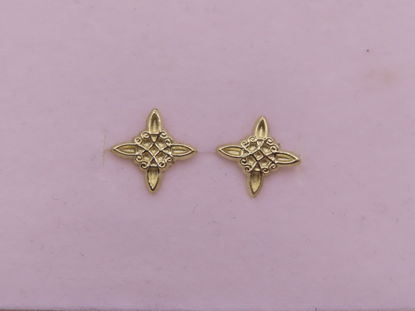 10k Gold witch knot Earrings