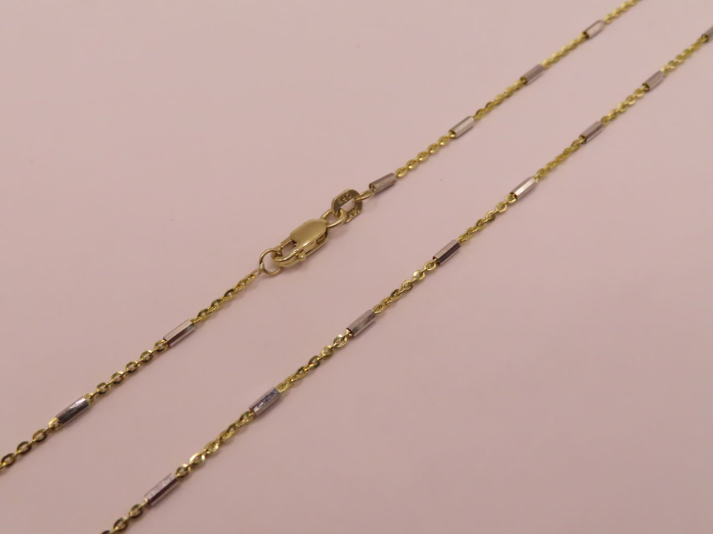 14k Gold chain 18in/1mm