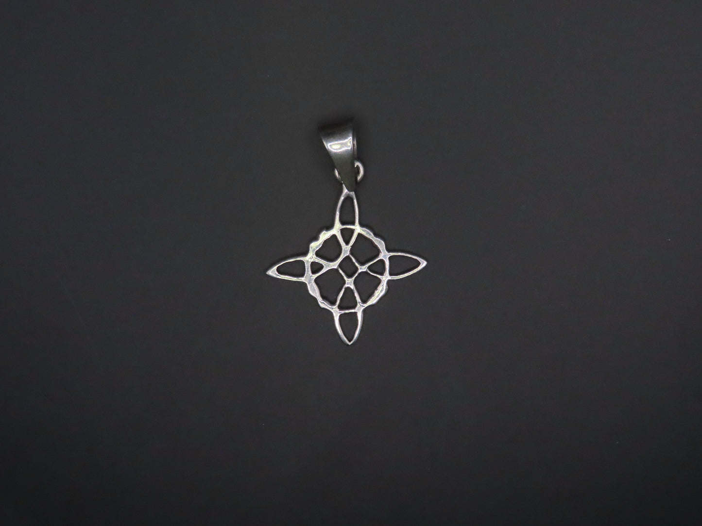 Witch knot 4.1cm