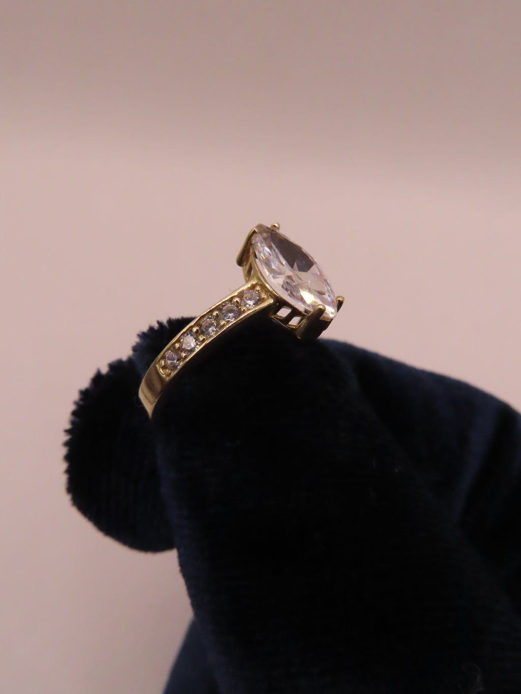 10k gold ring w/cz