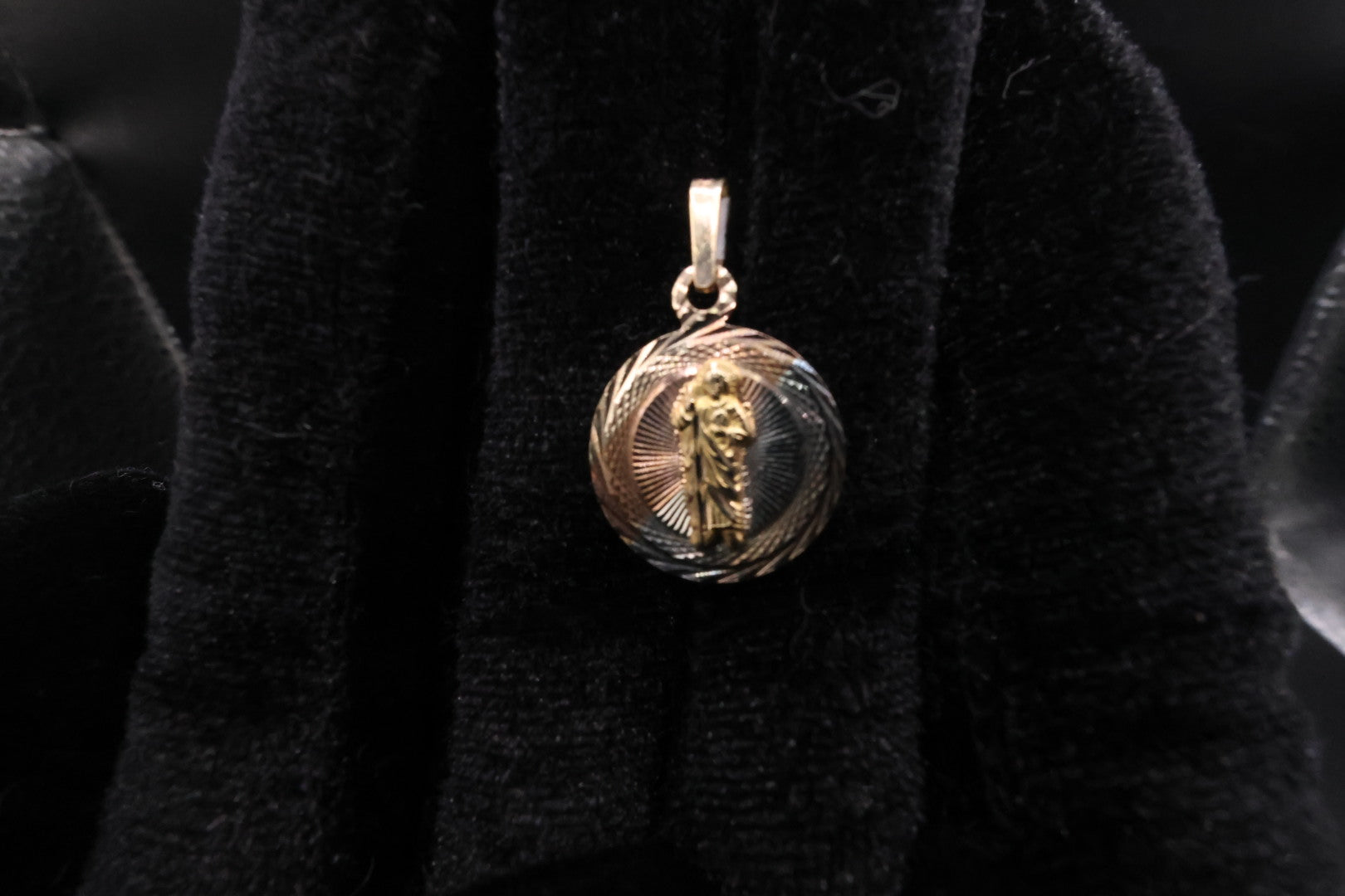 San judas pendant 10k gold