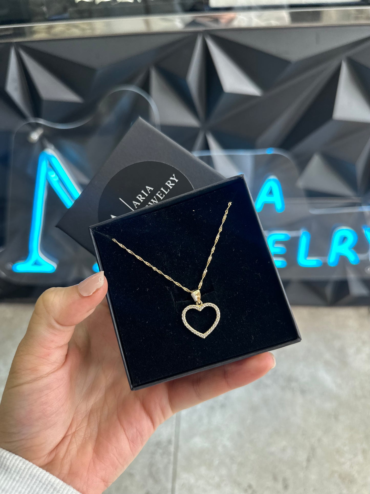 10k gold heart necklace set