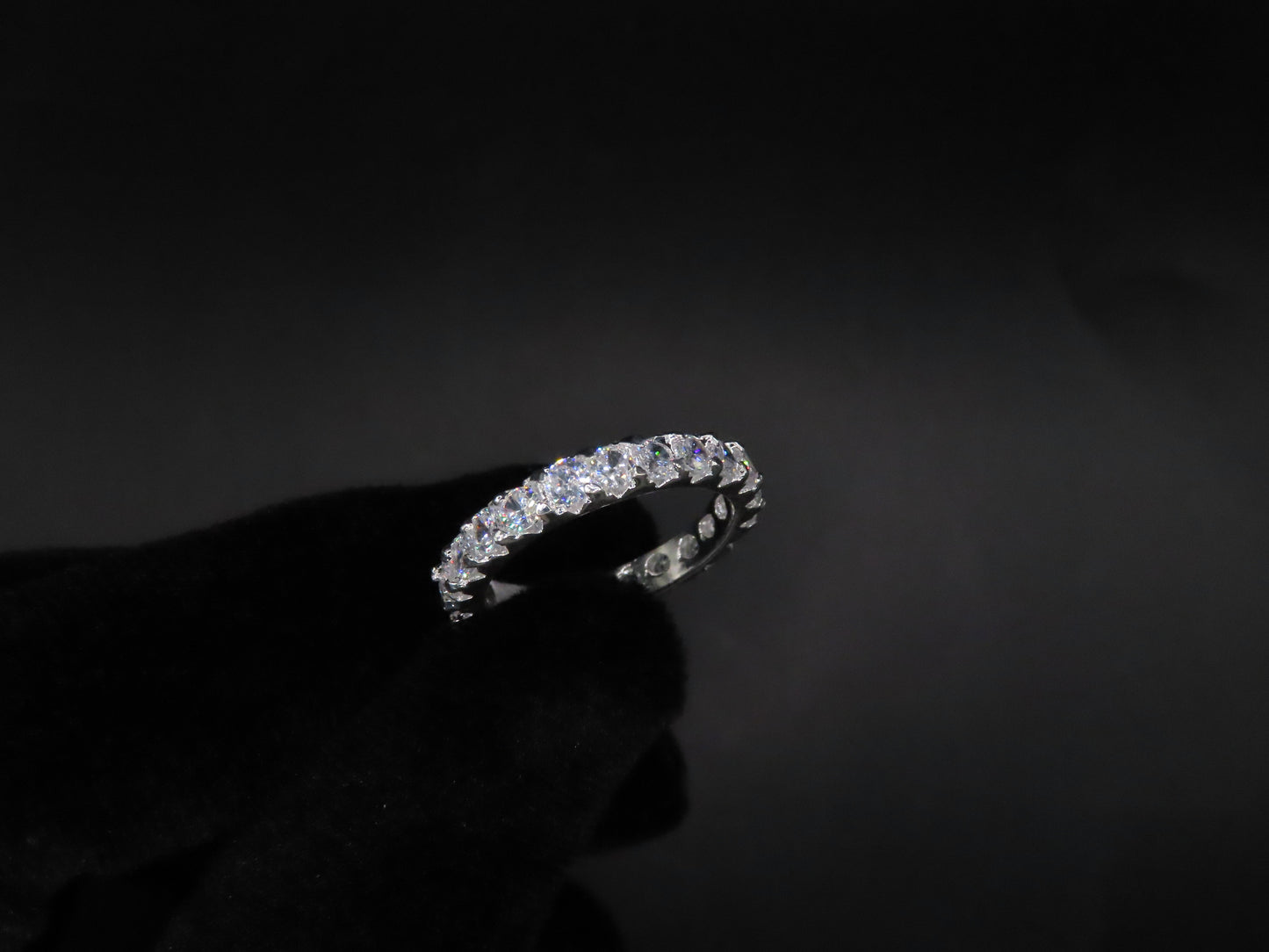 925 silver shared prong ring