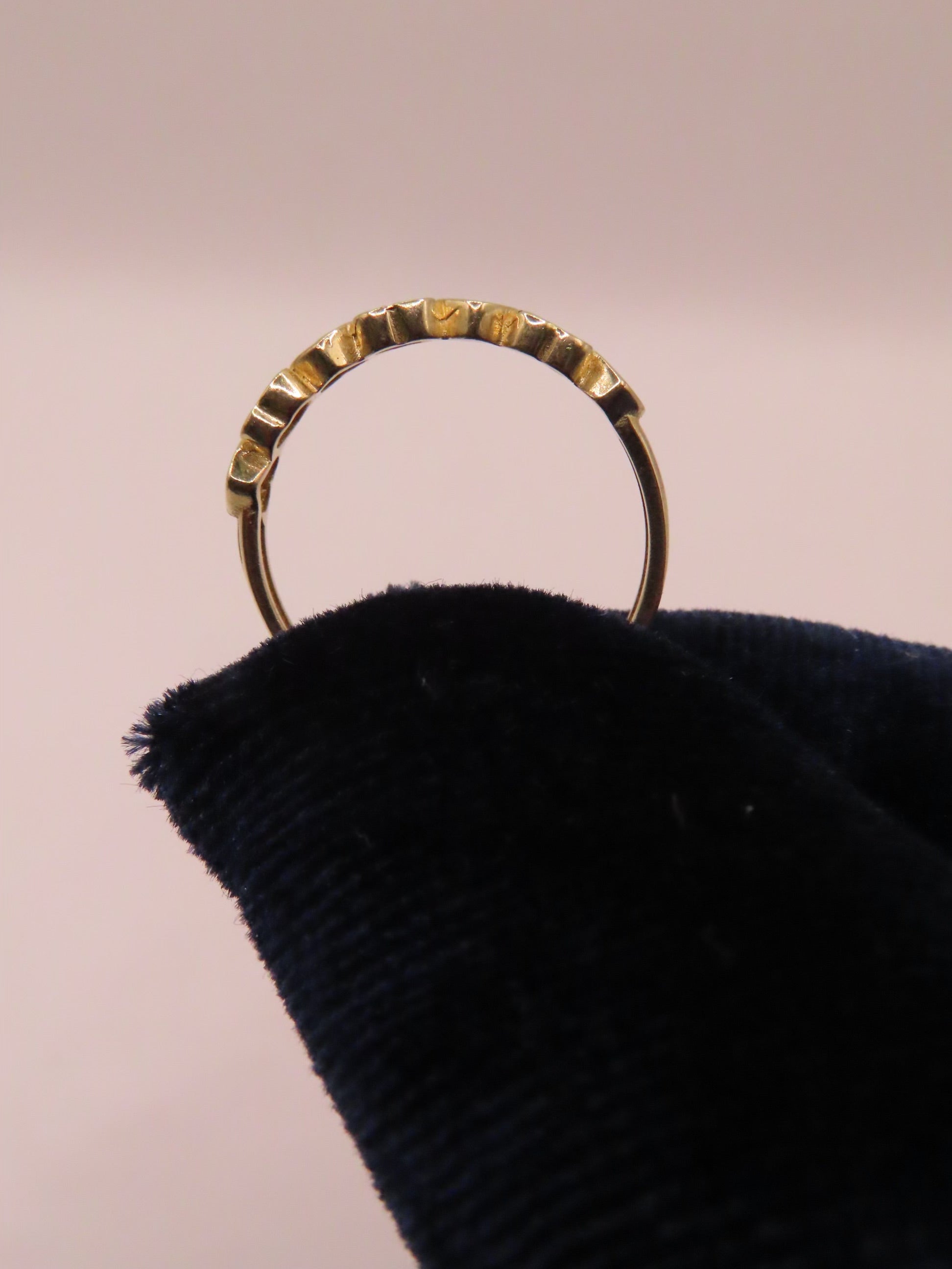 10k gold 7 mini hearts ring