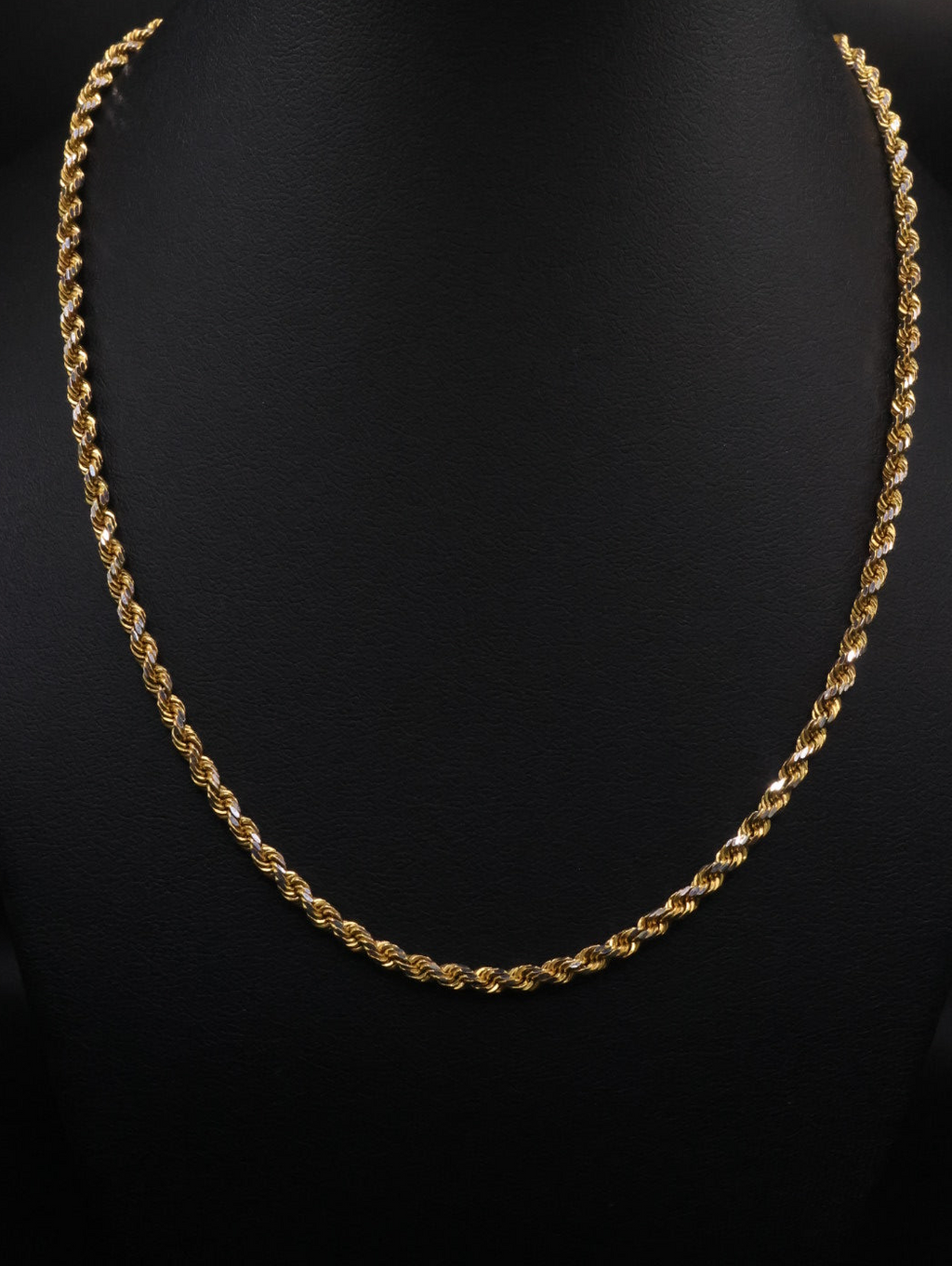 10k gold hollow rope chain 18in/3mm (7.25gr)