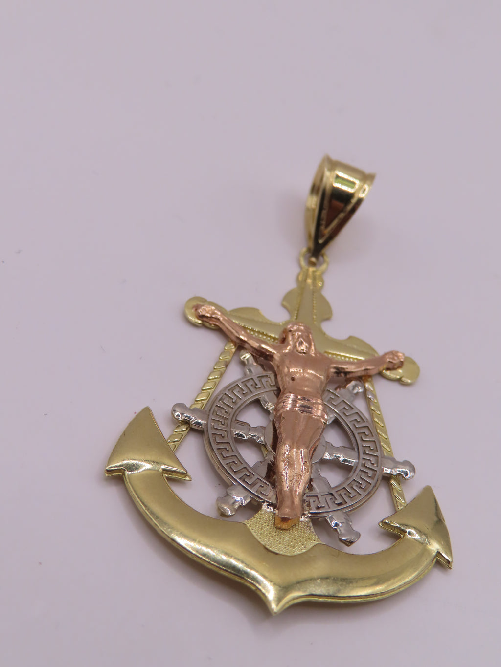 10k 3 tone GOLD ANCHOR 2.5in  (6.93g)