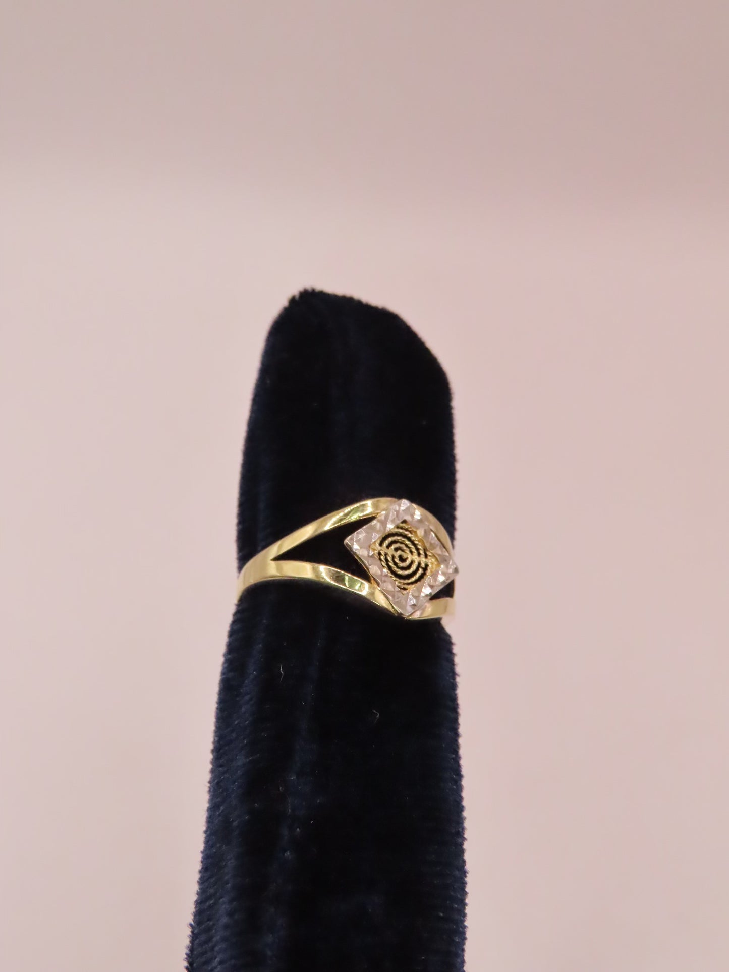 14k gold ring size/2.20gr)