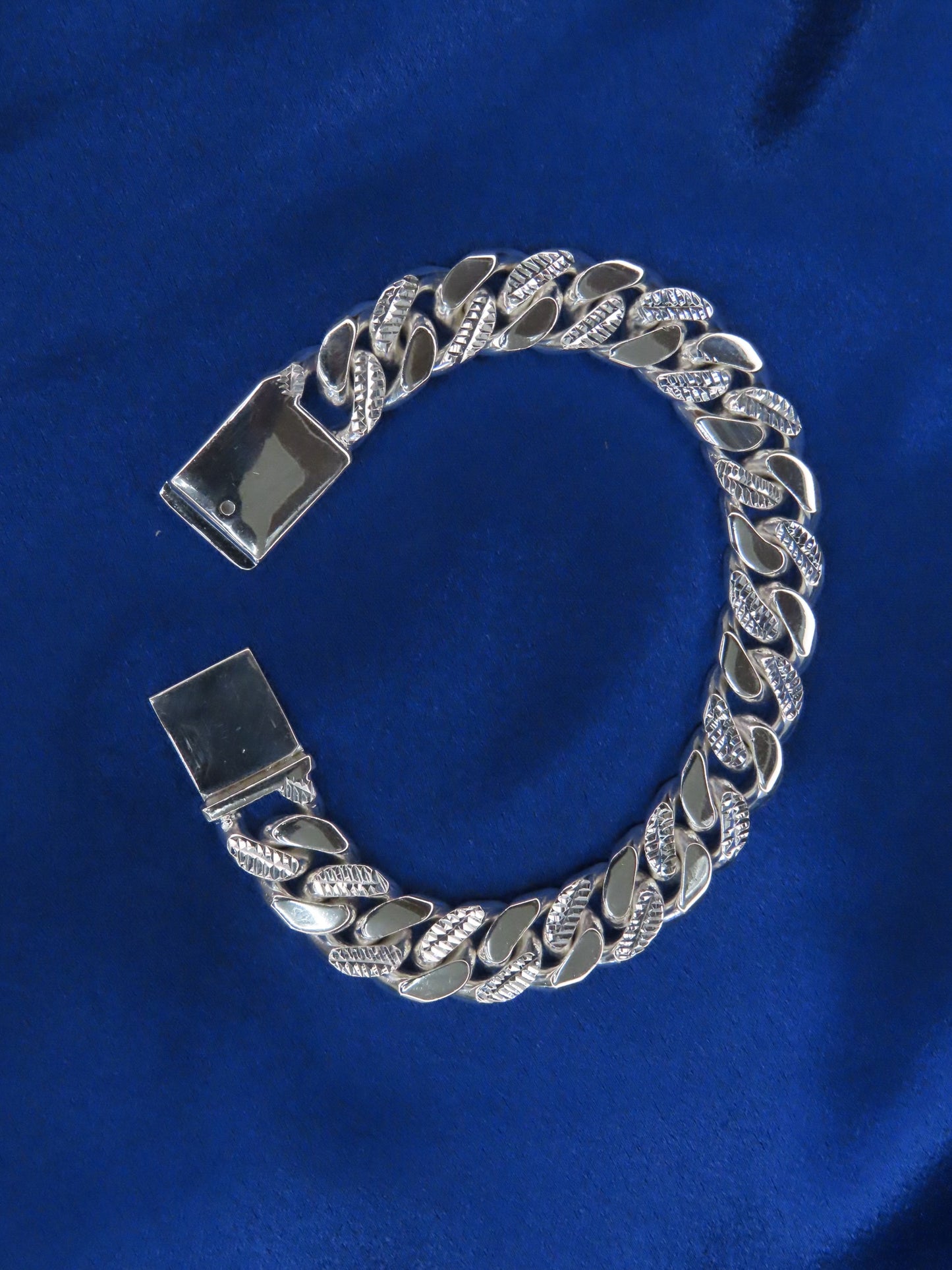 Diamond cut Cuban link bracelet