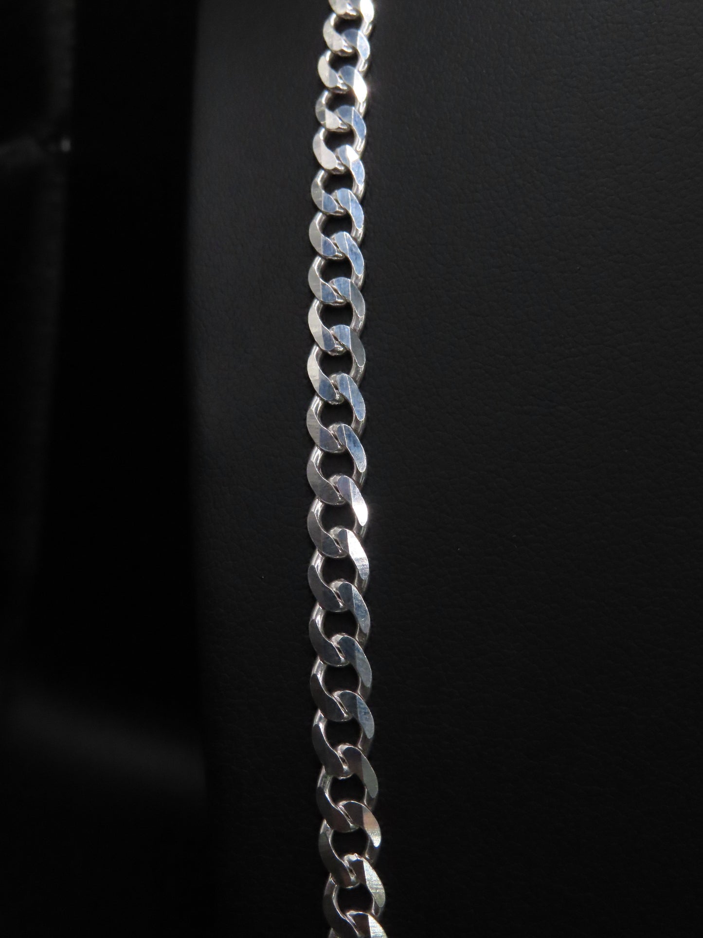 Cuban Link Chain 23.5in/5mm (18.69g)