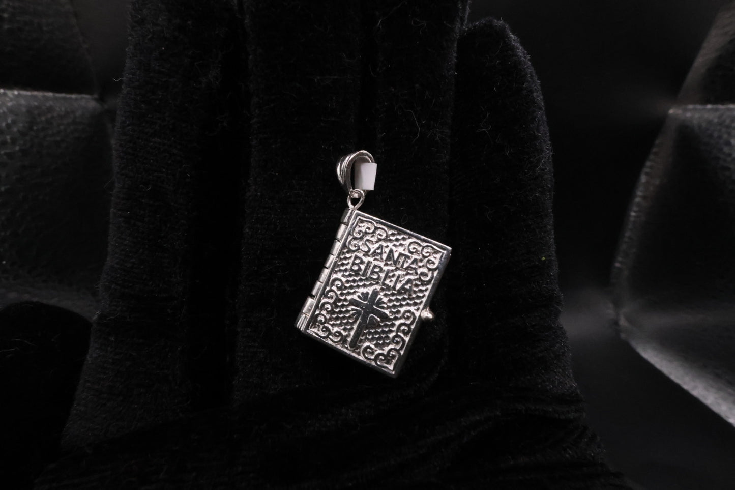 Santa biblia small pendant 925 silver