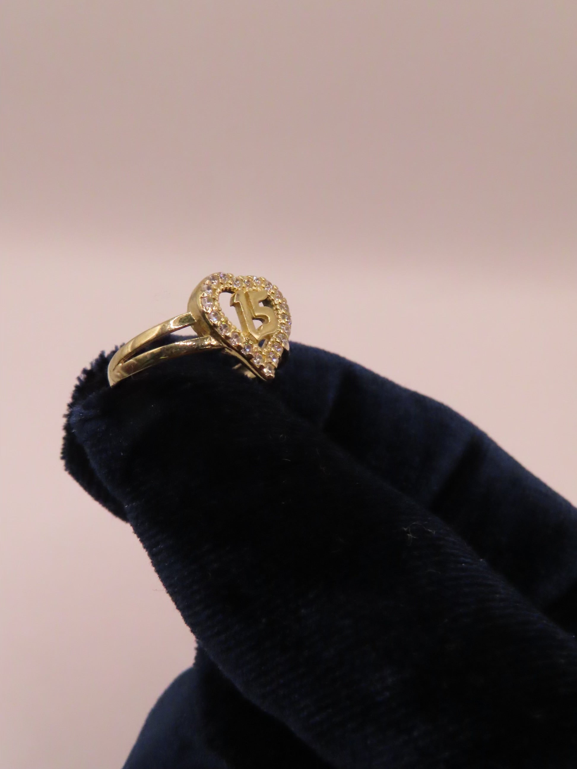 10k gold heart XV ring