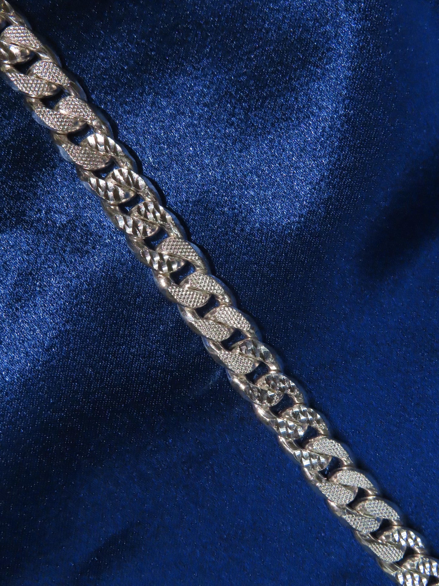 Diamond cut Cuban bracelet 8.6in/11mm
