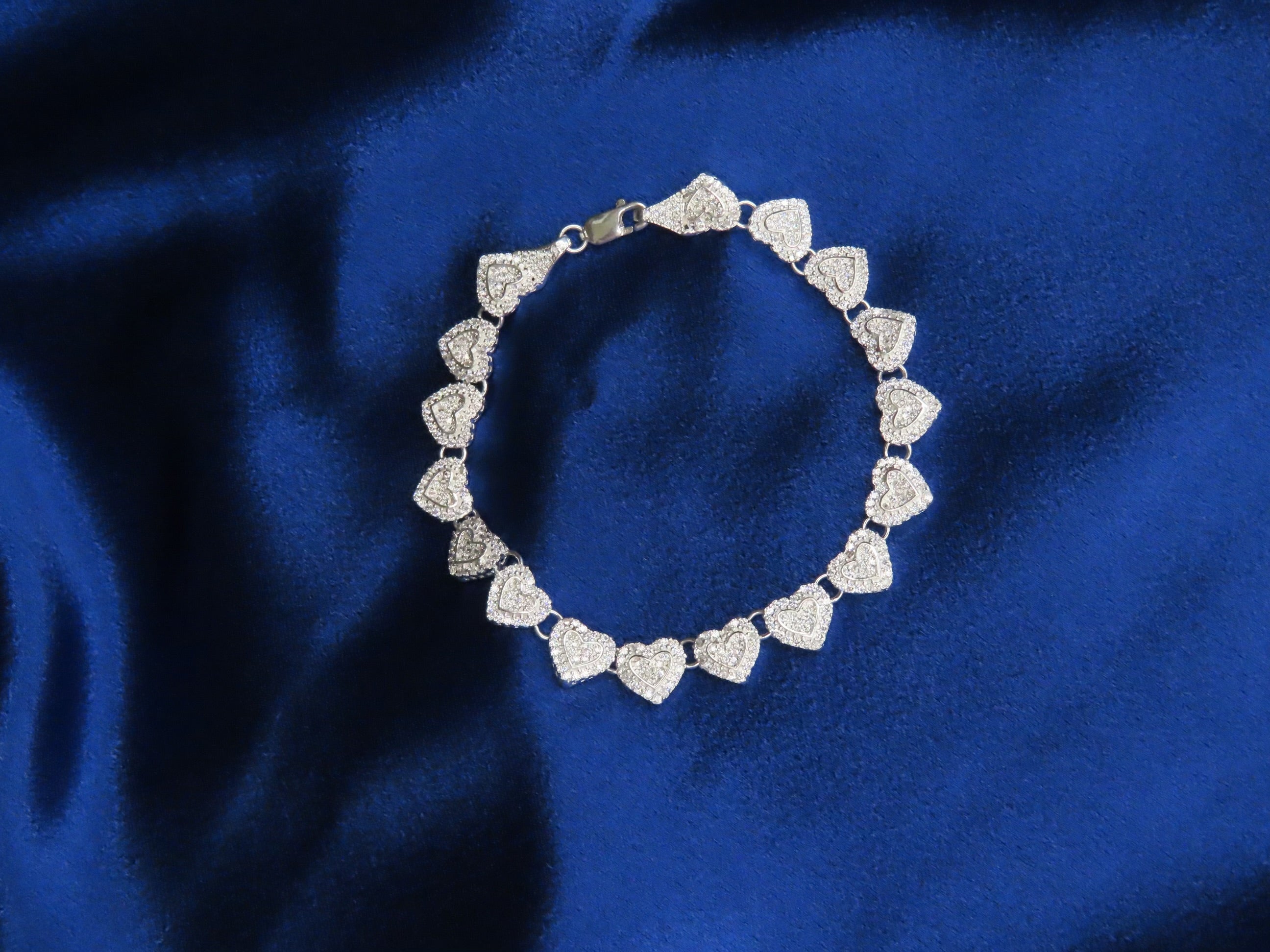 Hearts bracelet w/cz 8in