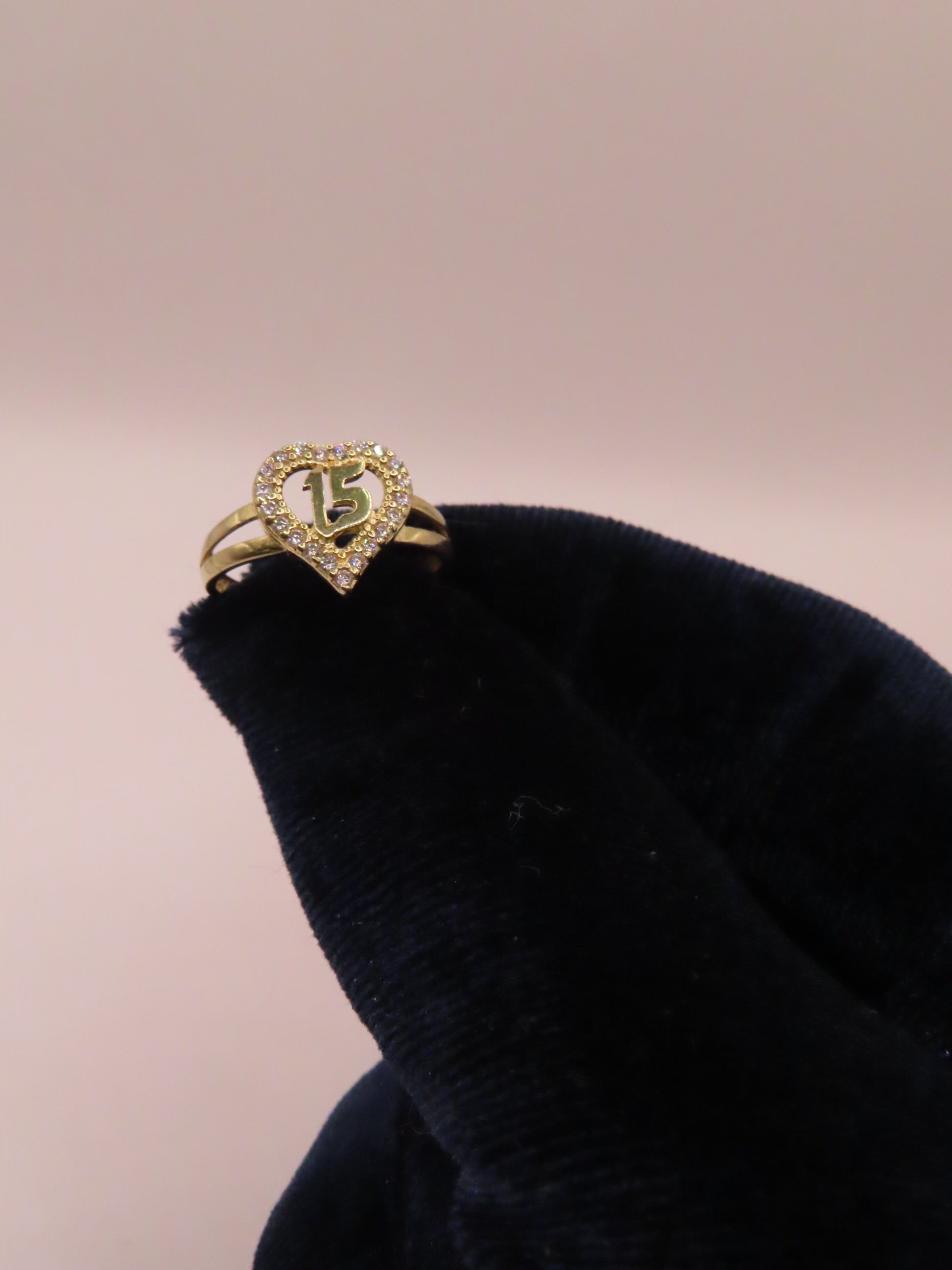 10k gold heart XV ring
