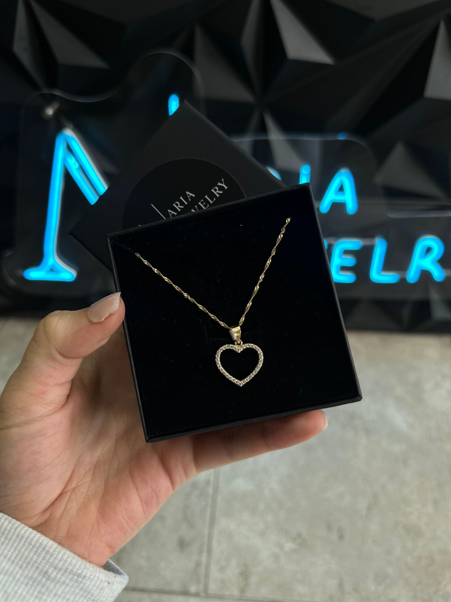 10k gold heart necklace set