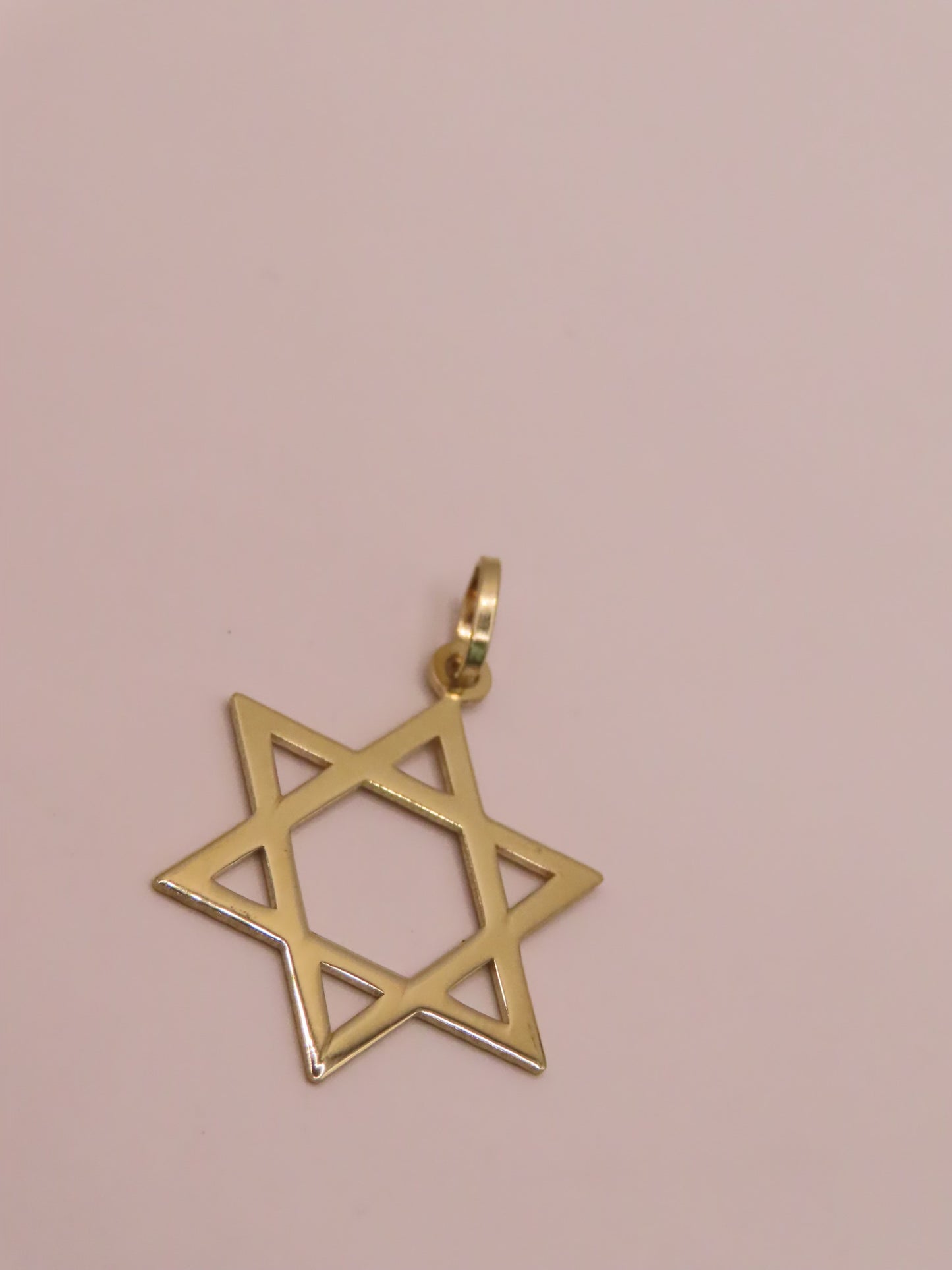 14k Gold David star pendant