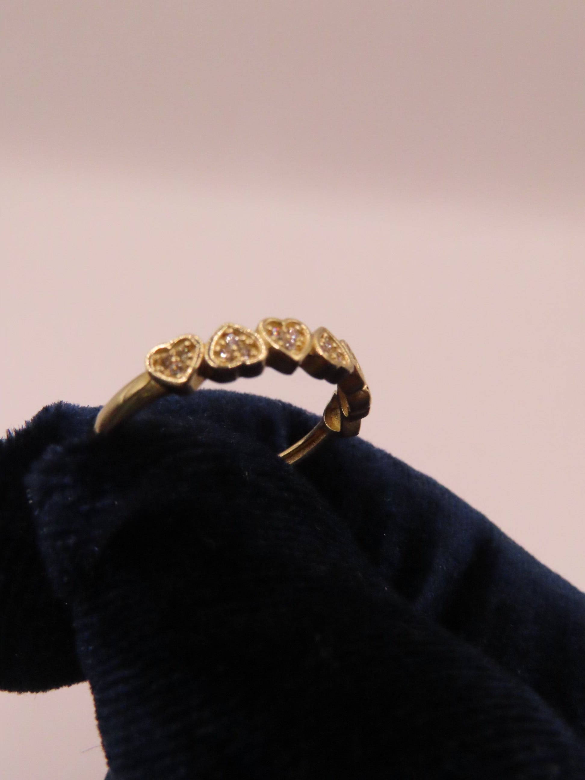 10k gold 7 mini hearts ring