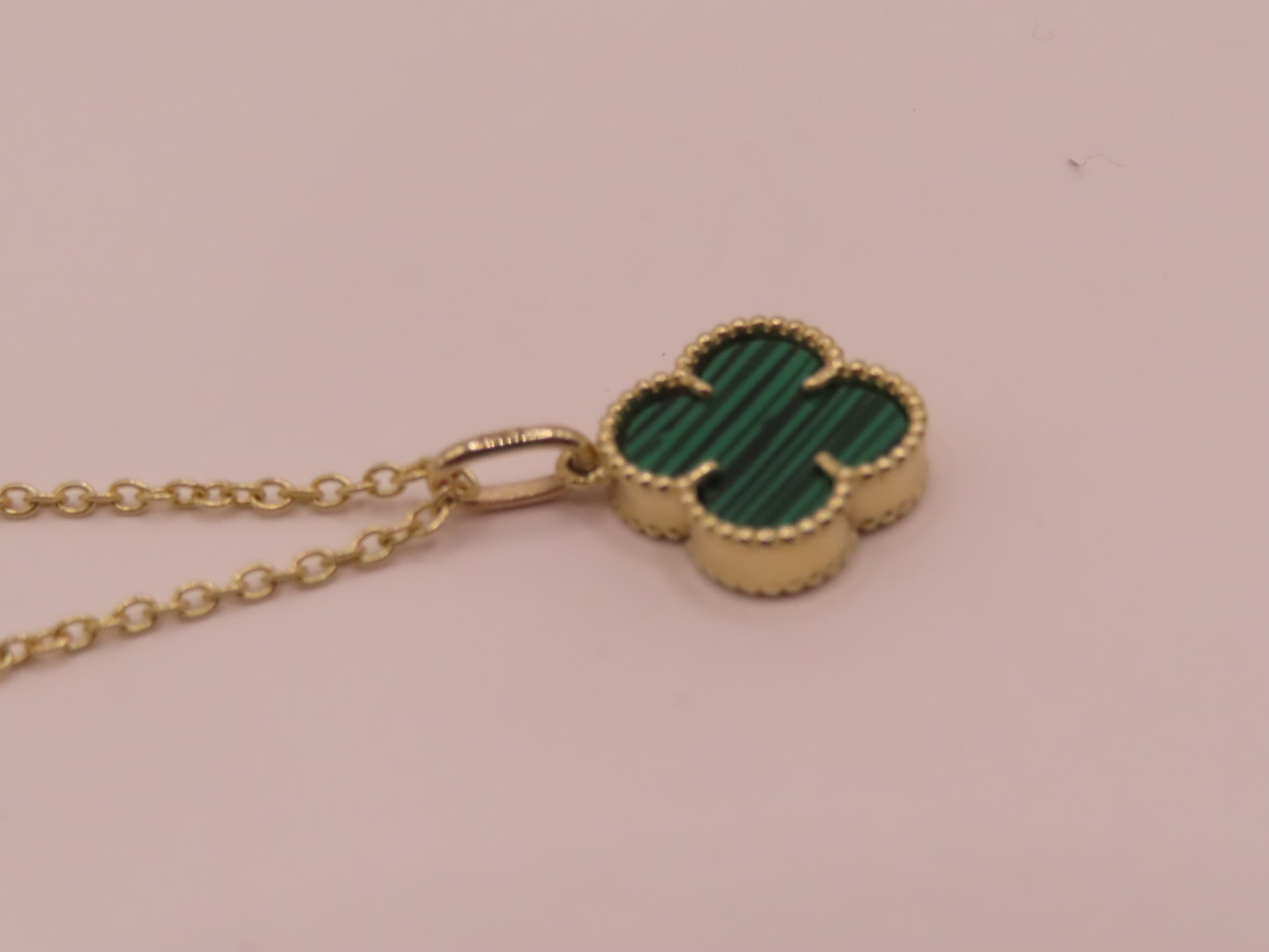 Green clover 10k gold necklace