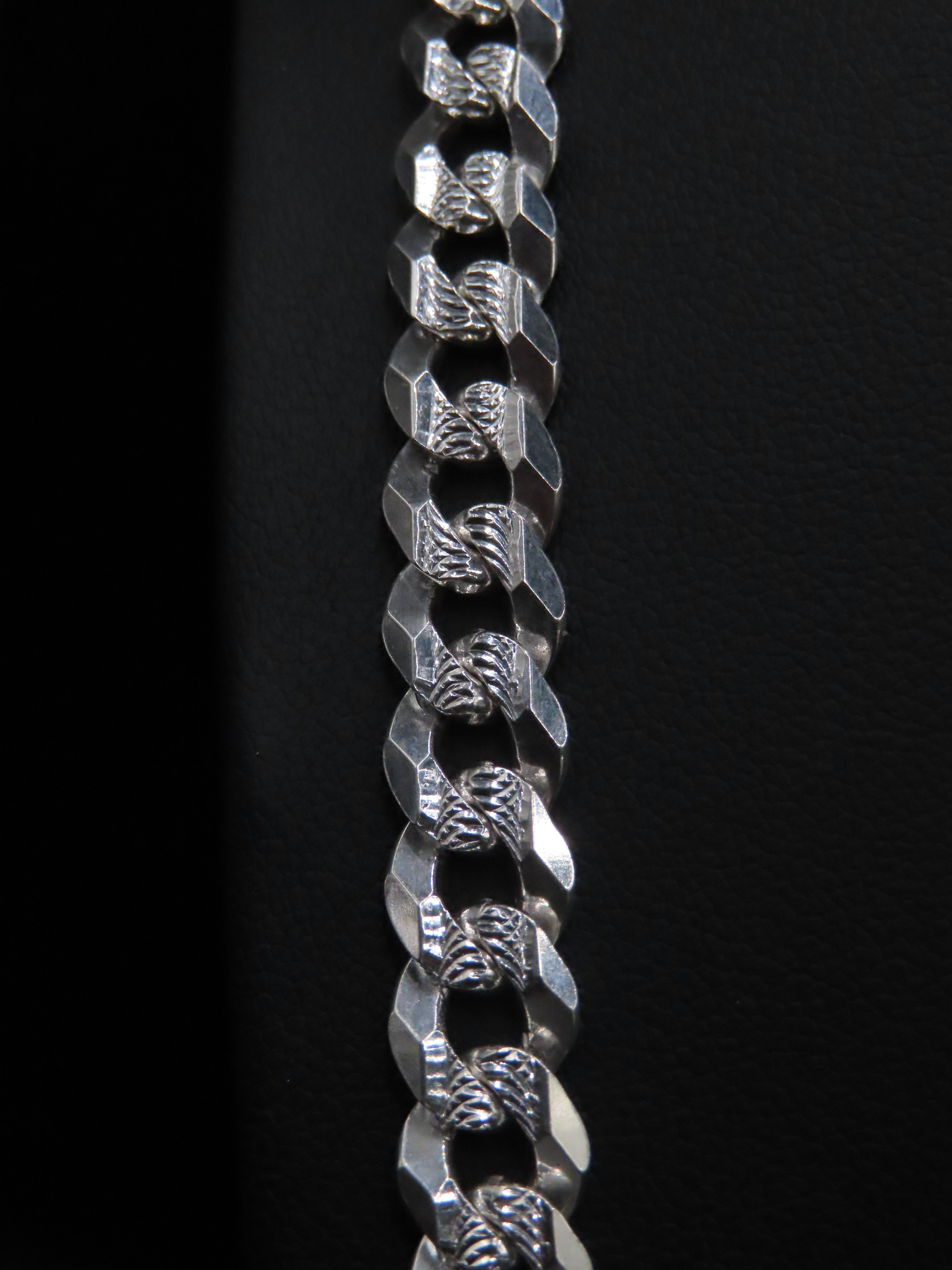 DIAMOND CUT CUBAN LINK CHAIN 23.5IN/8MM