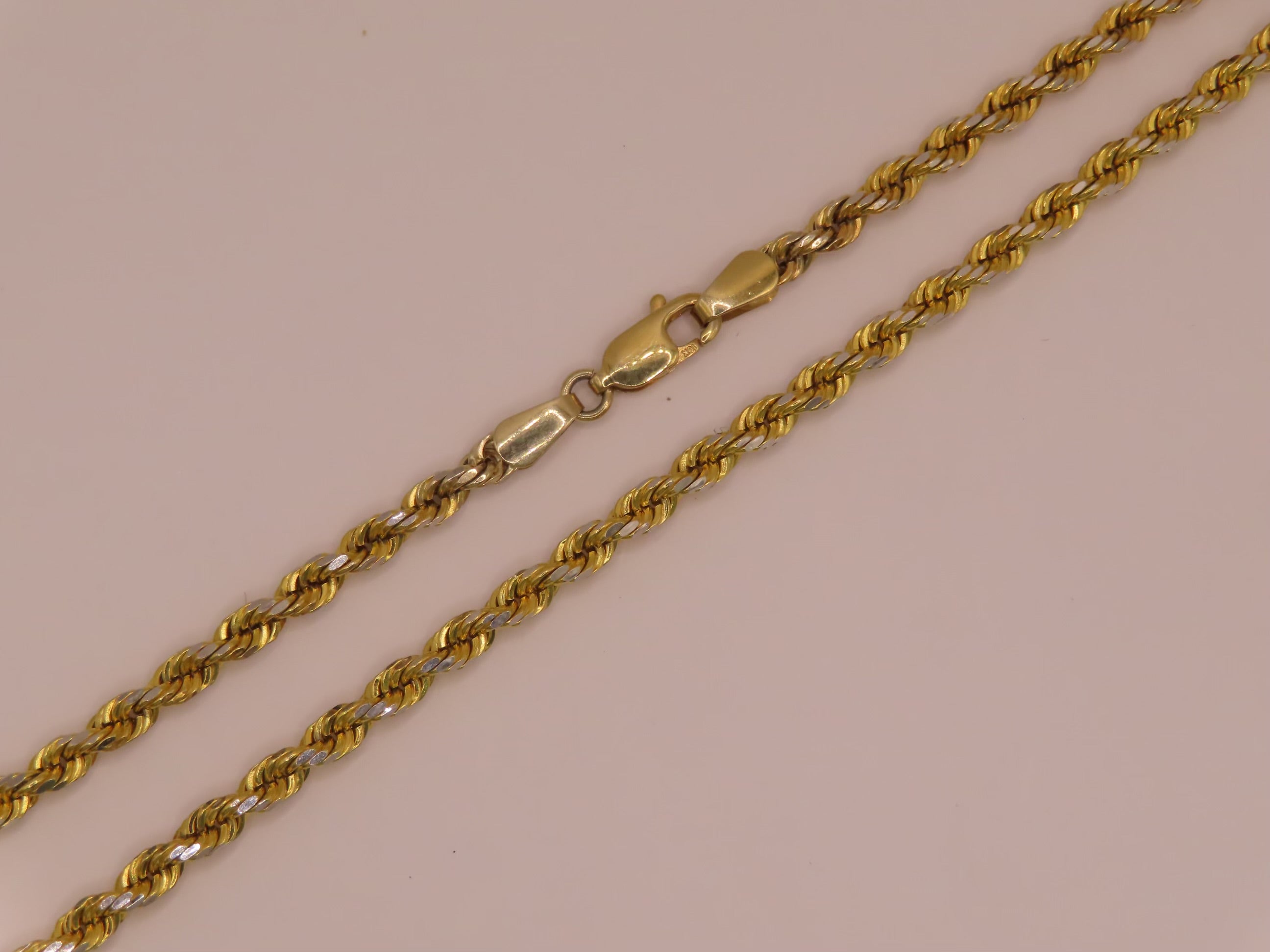 Semi hollow rope chain