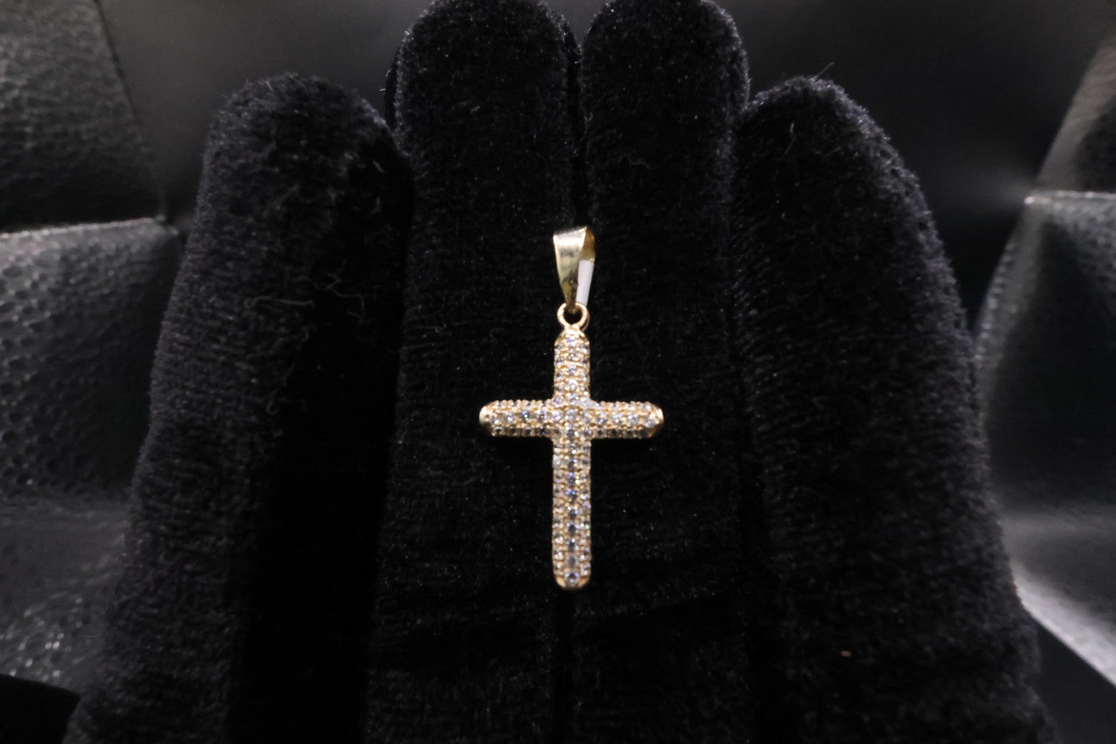 Cross pendant 10k gold