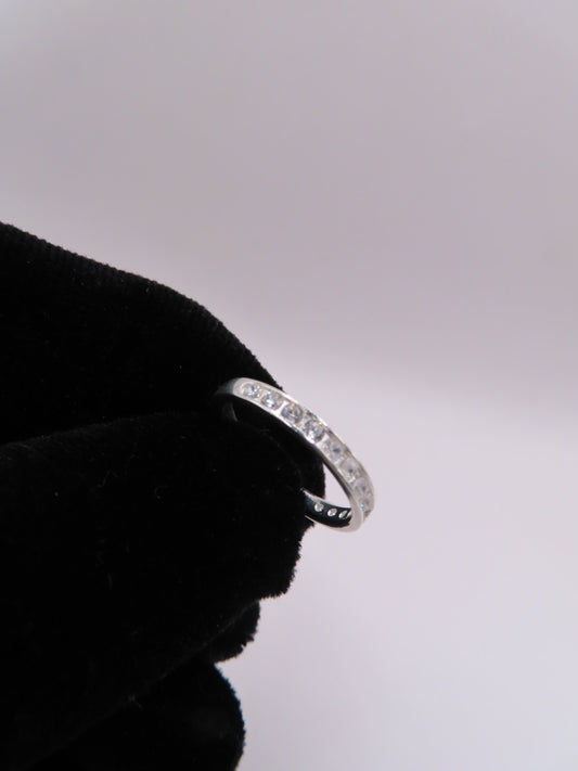 925 silver band ring w/cz