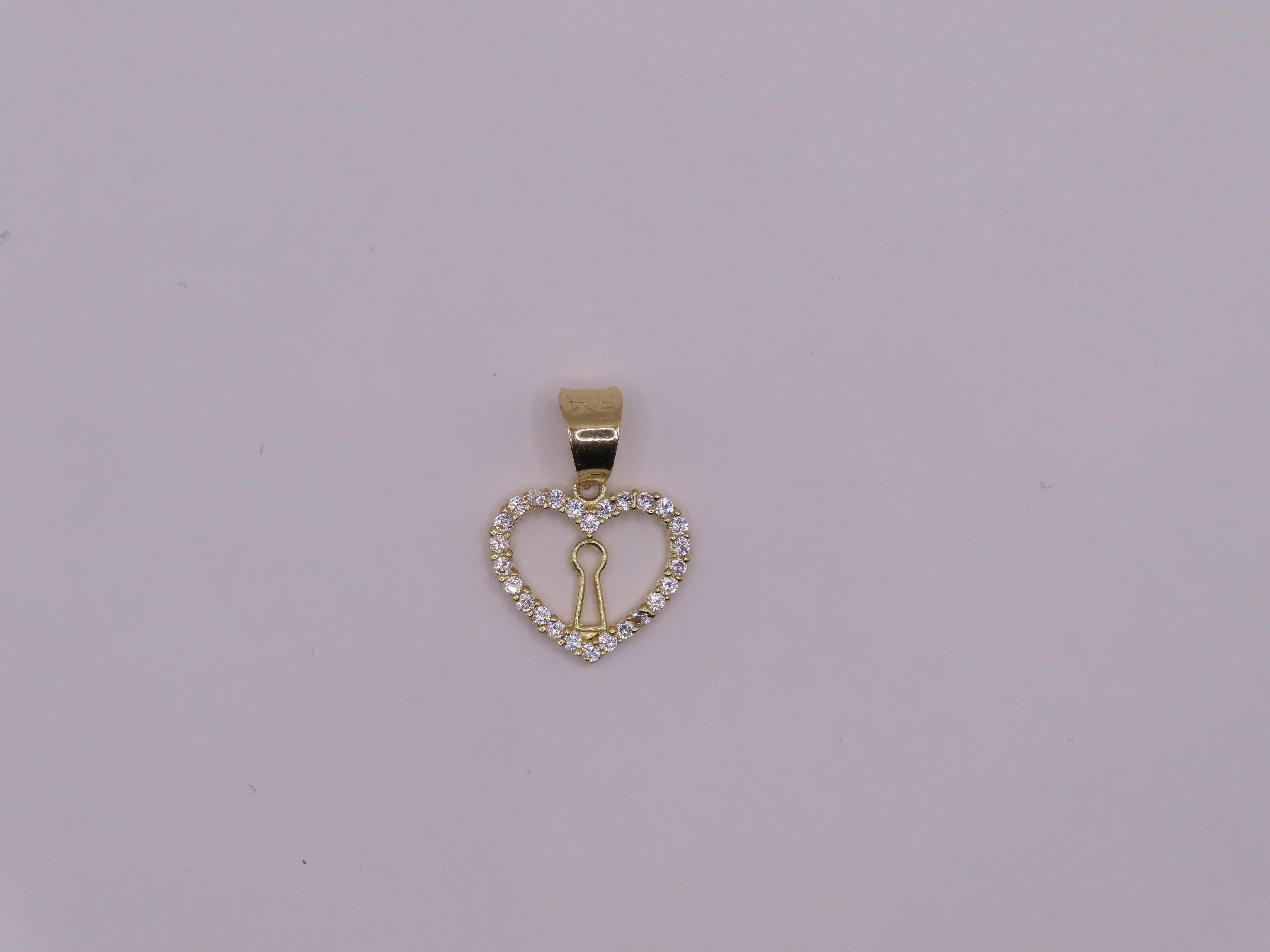 10k Gold Heart .7in  (.78g )
