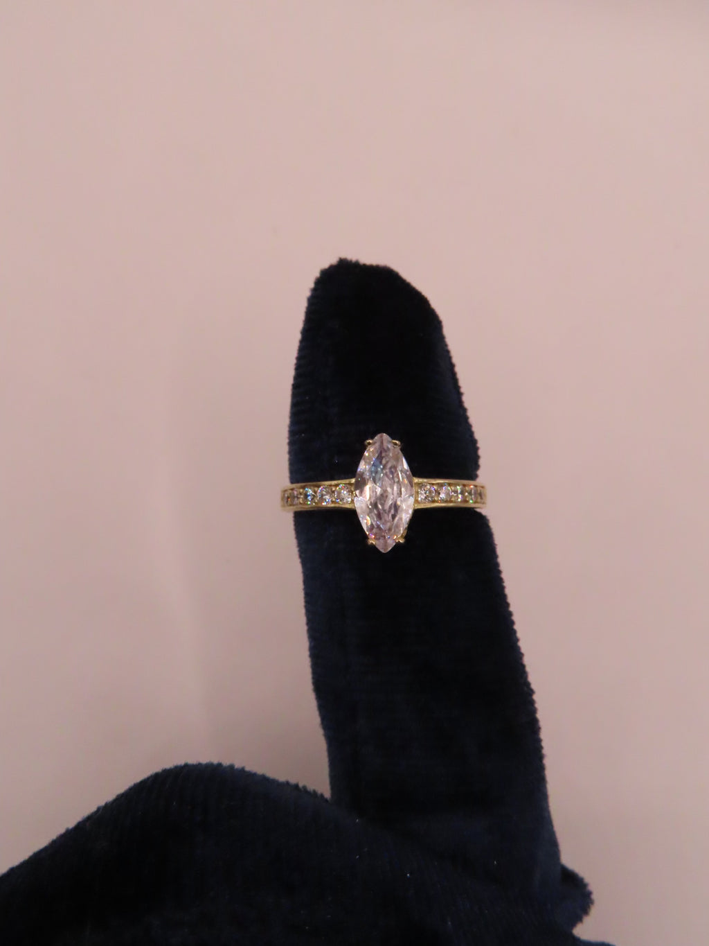 10k gold ring w/cz