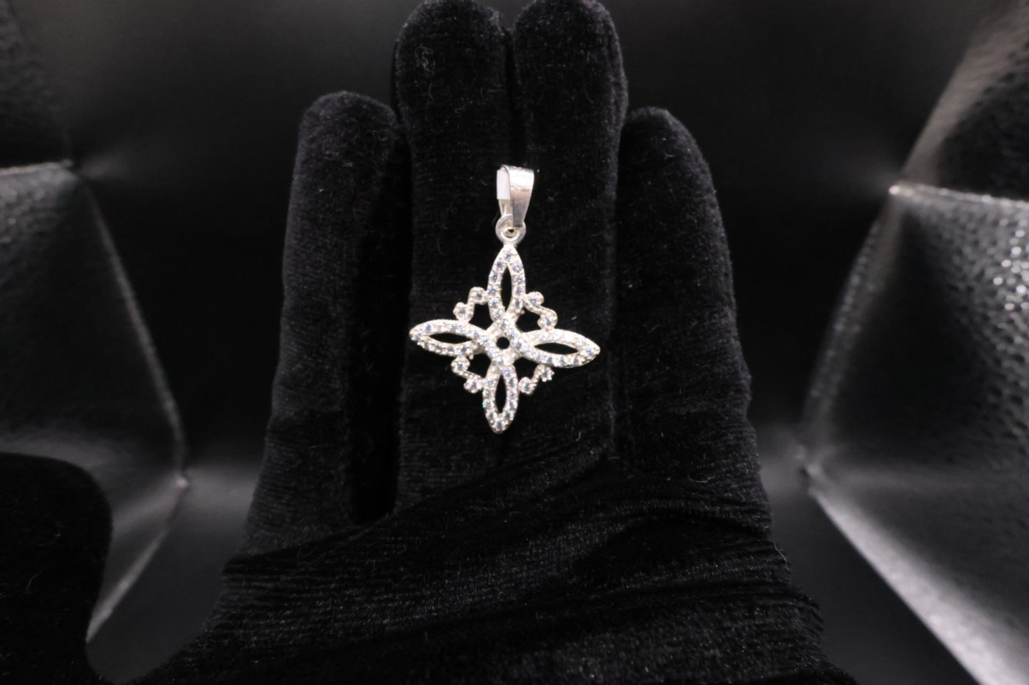 Witch knot pendant 925 silver