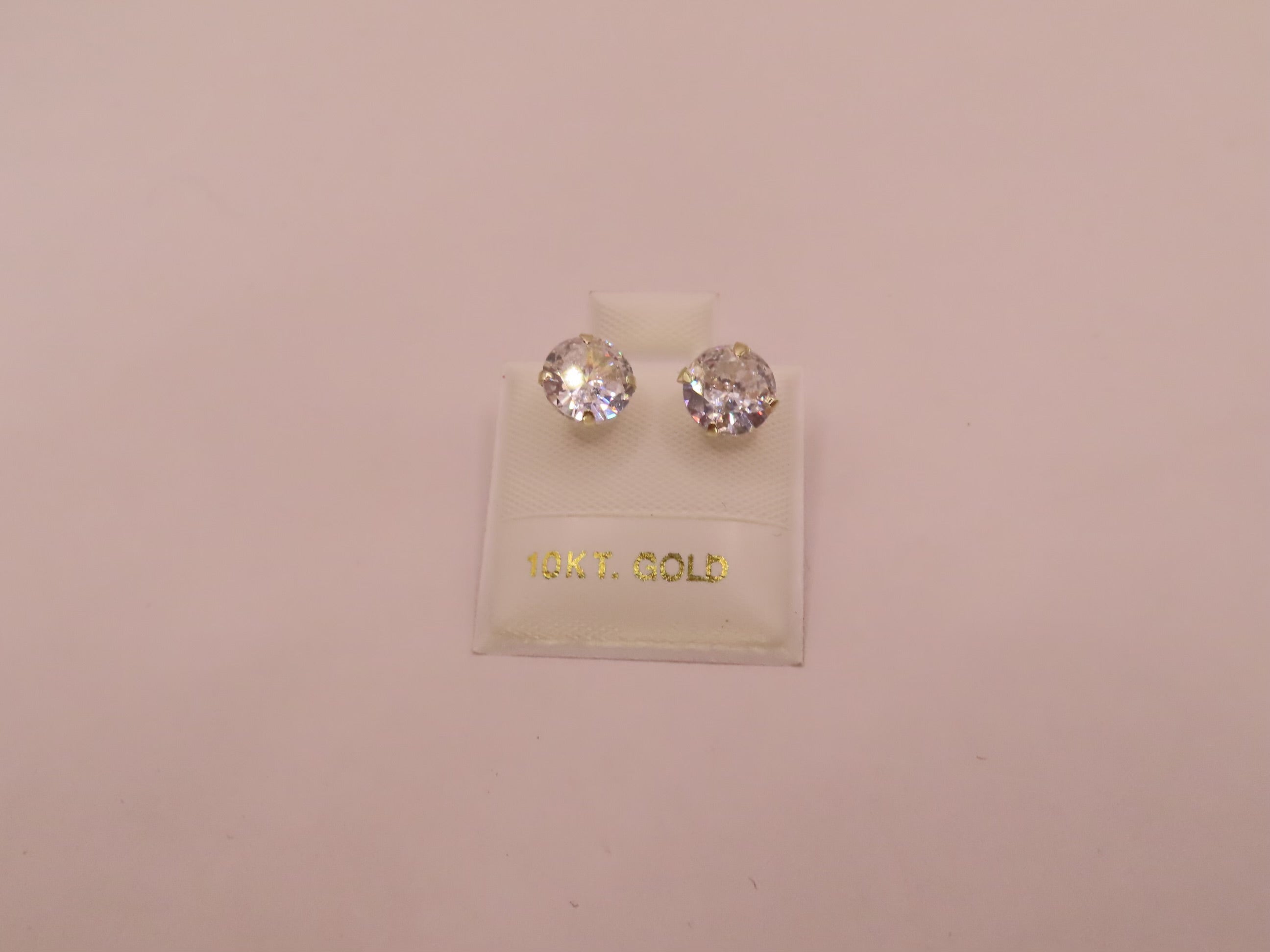 10k Gold medium zirconia earrings