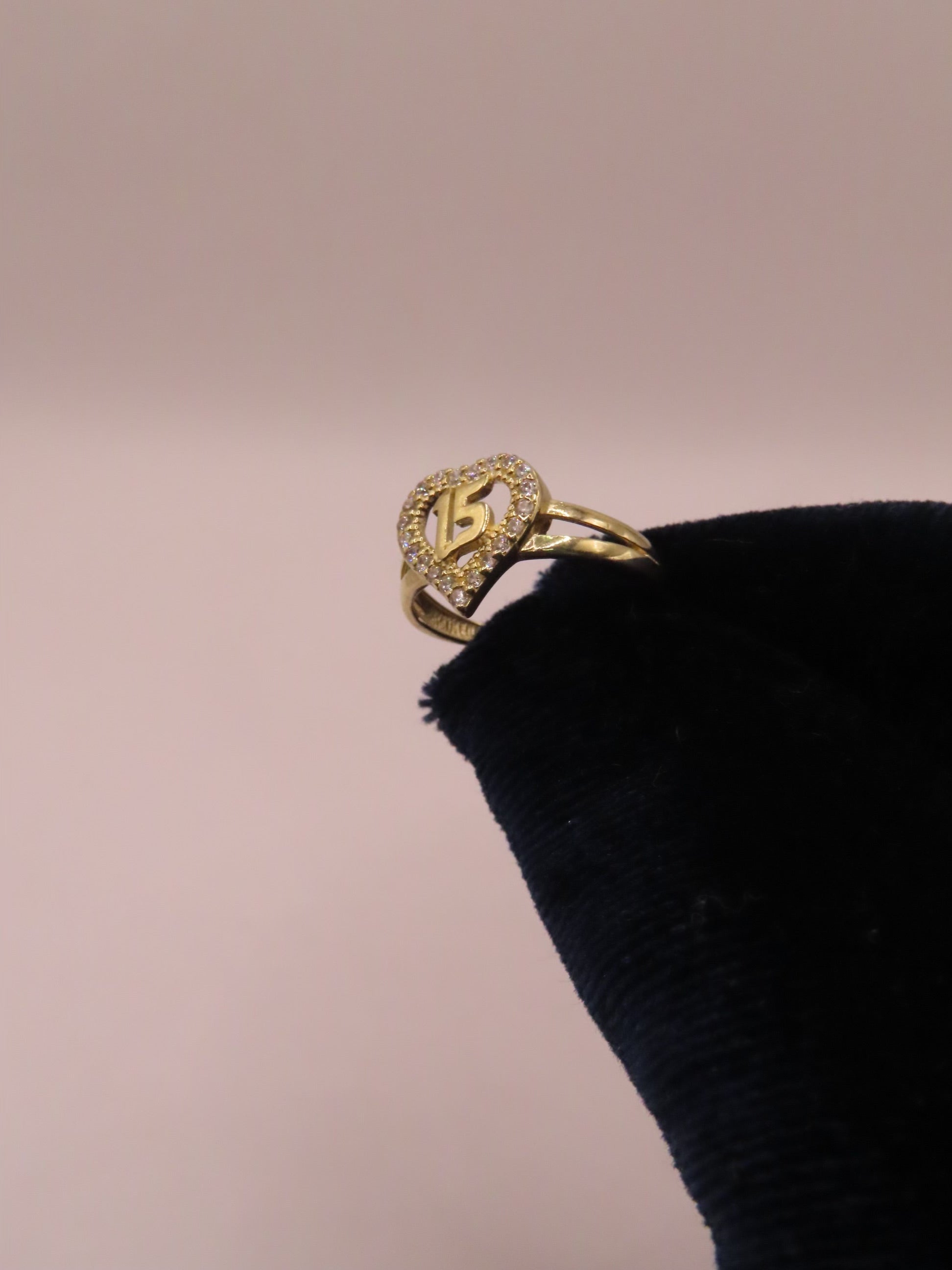 10k gold heart XV ring