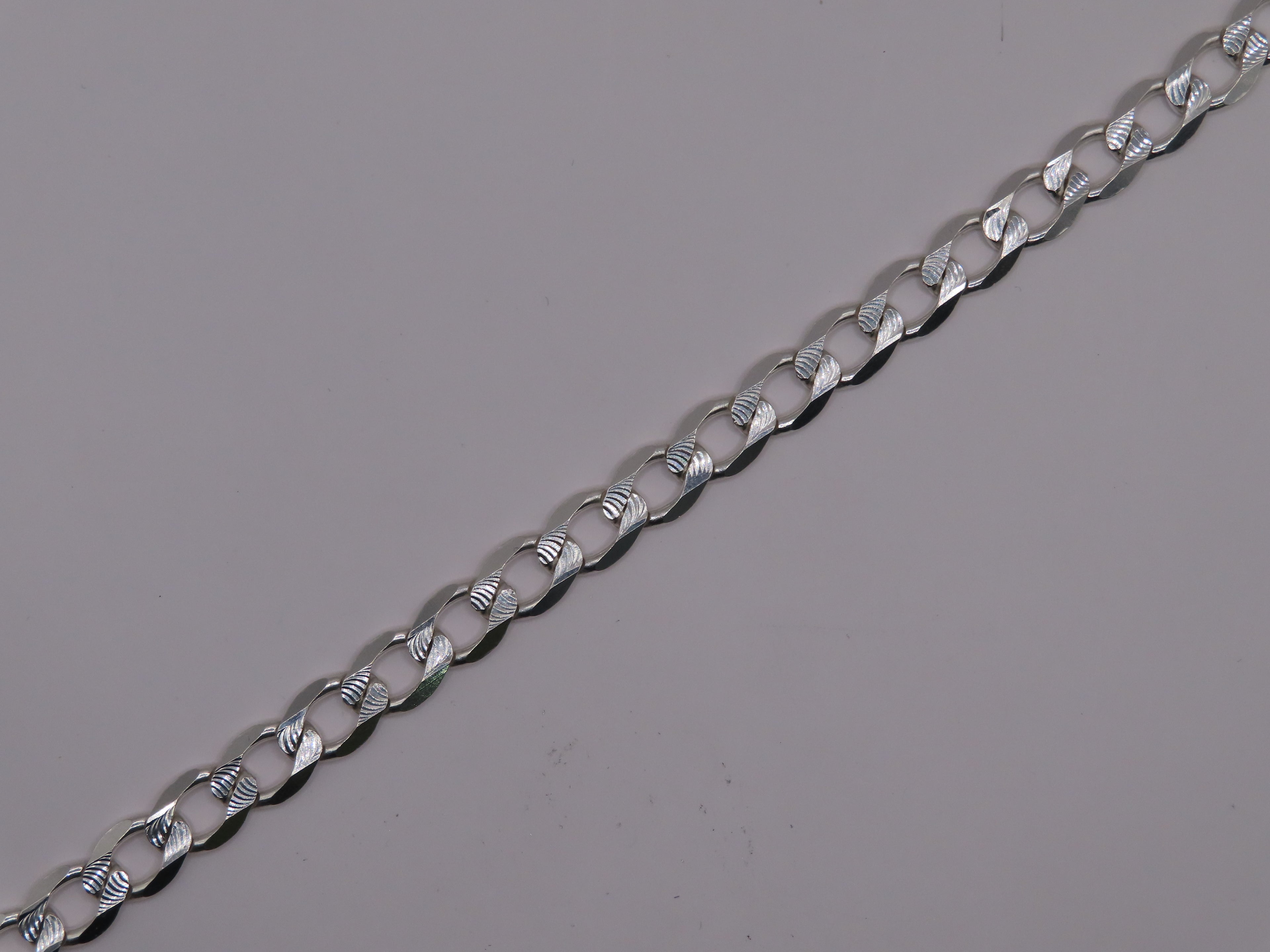 Diamond Cut Cuban Chain 21.5IN/8MM