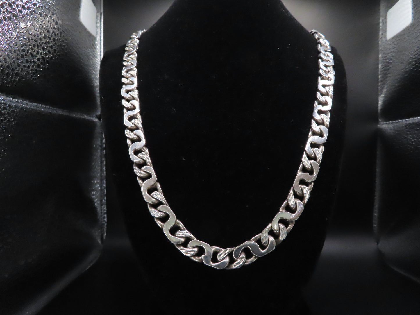 SILVER RUTHENIUM CUBAN LINK CHAIN 24in/9mm