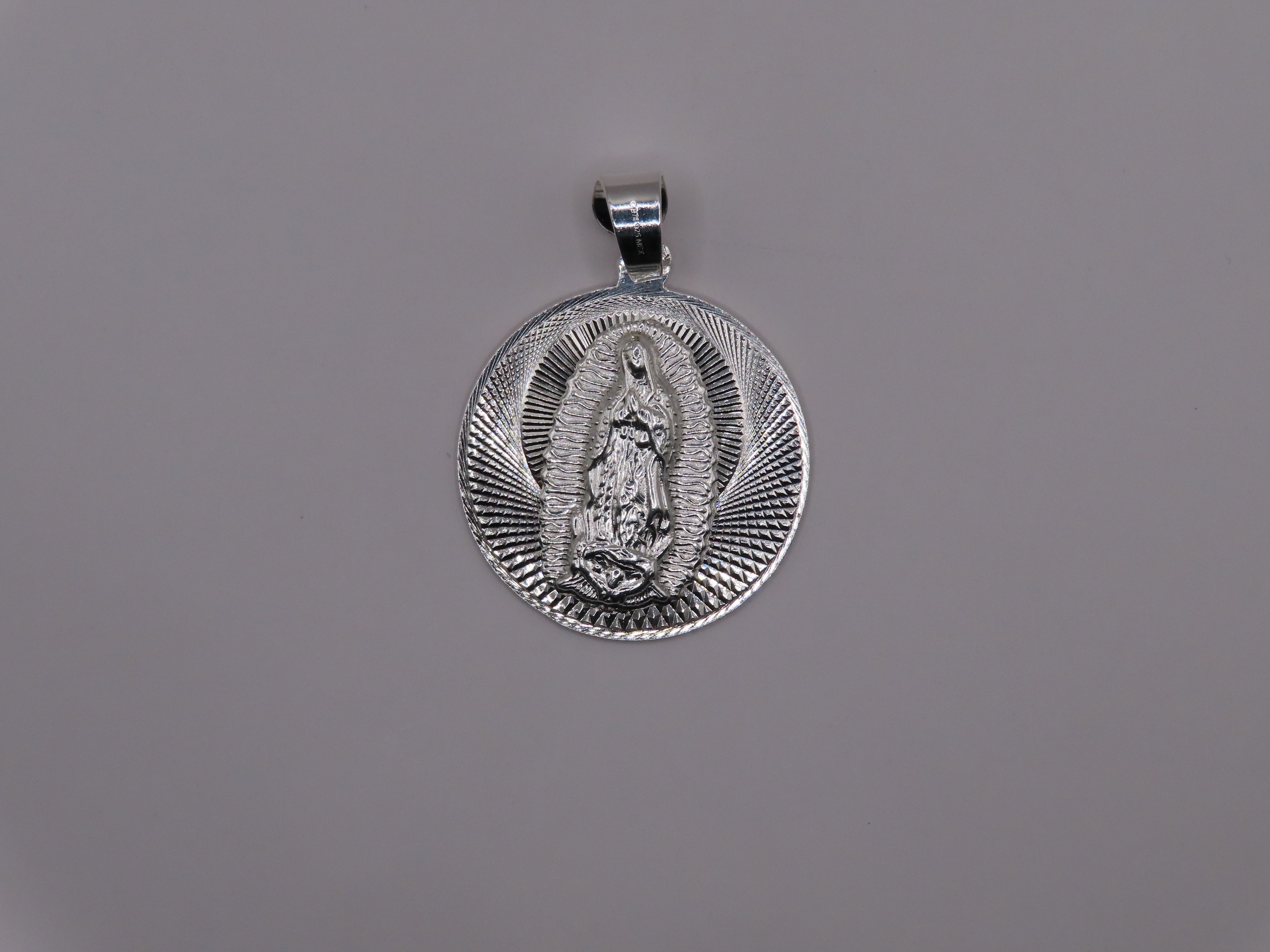 VIRGENCITA Pendant 4cm