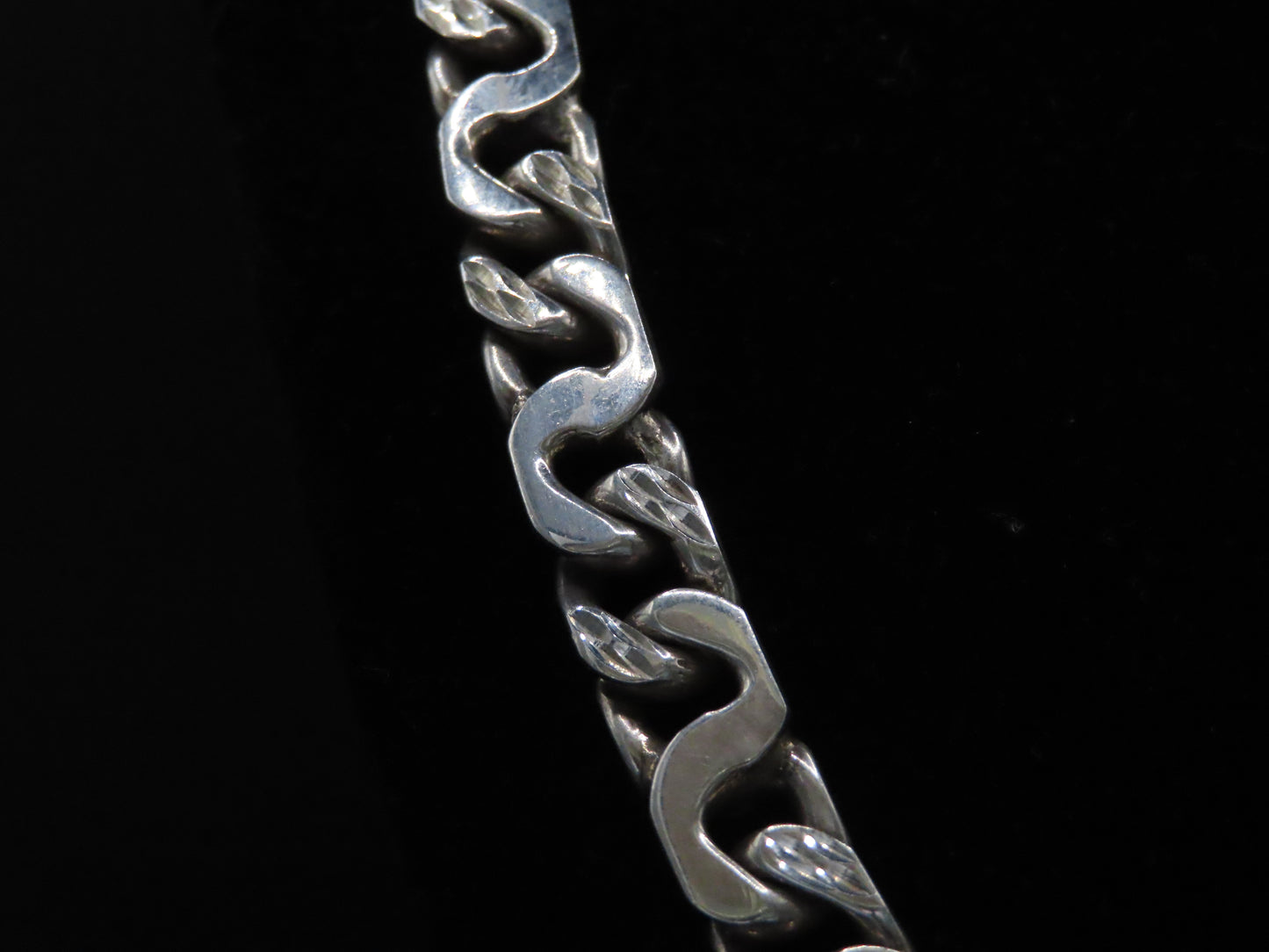 SILVER RUTHENIUM CUBAN LINK CHAIN 24in/9mm