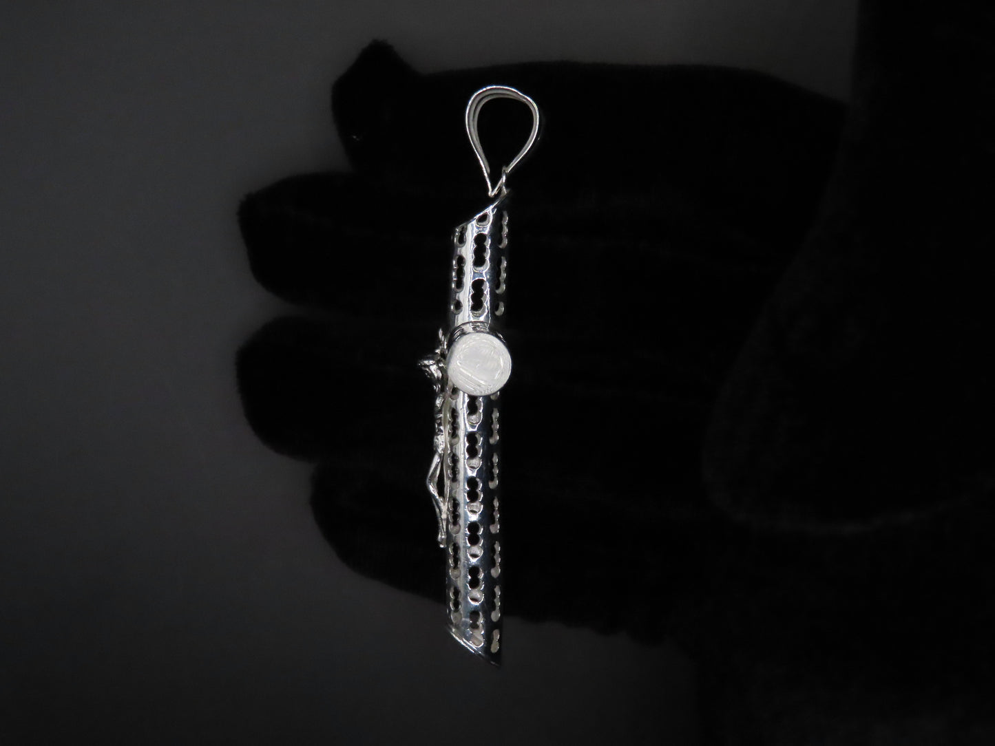 Cross with Jesus 8.2cm/4.5cm