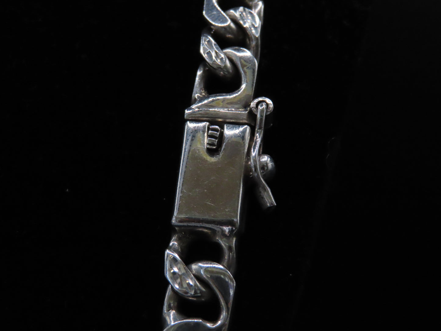 SILVER RUTHENIUM CUBAN LINK CHAIN 24in/9mm