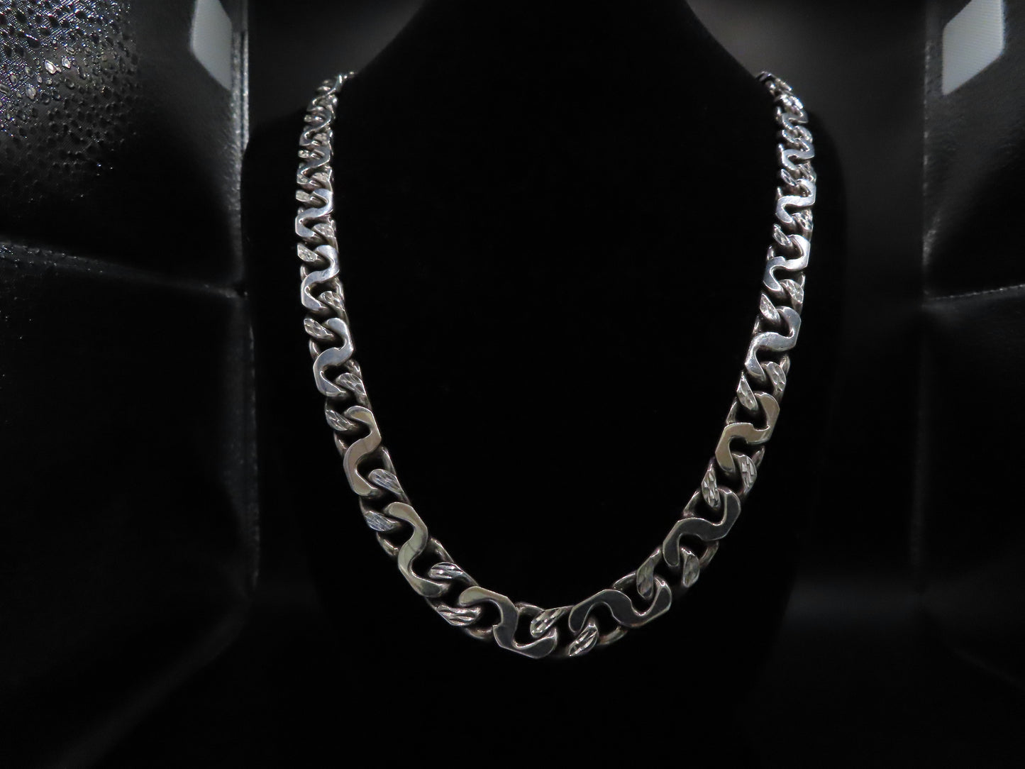 SILVER RUTHENIUM CUBAN LINK CHAIN 24in/9mm